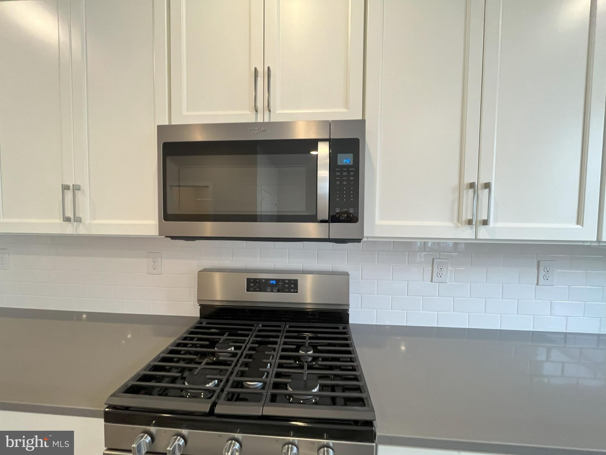 RIVER POINTE - Residential Lease