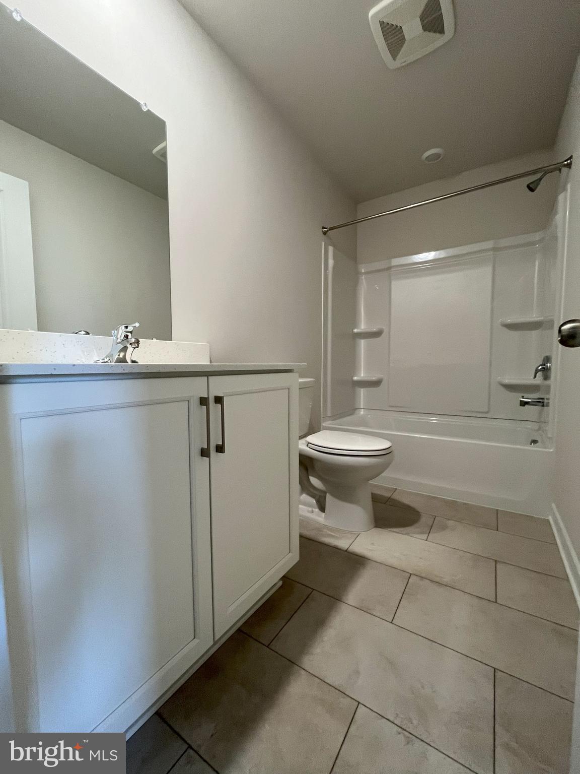 RIVER POINTE - Residential Lease