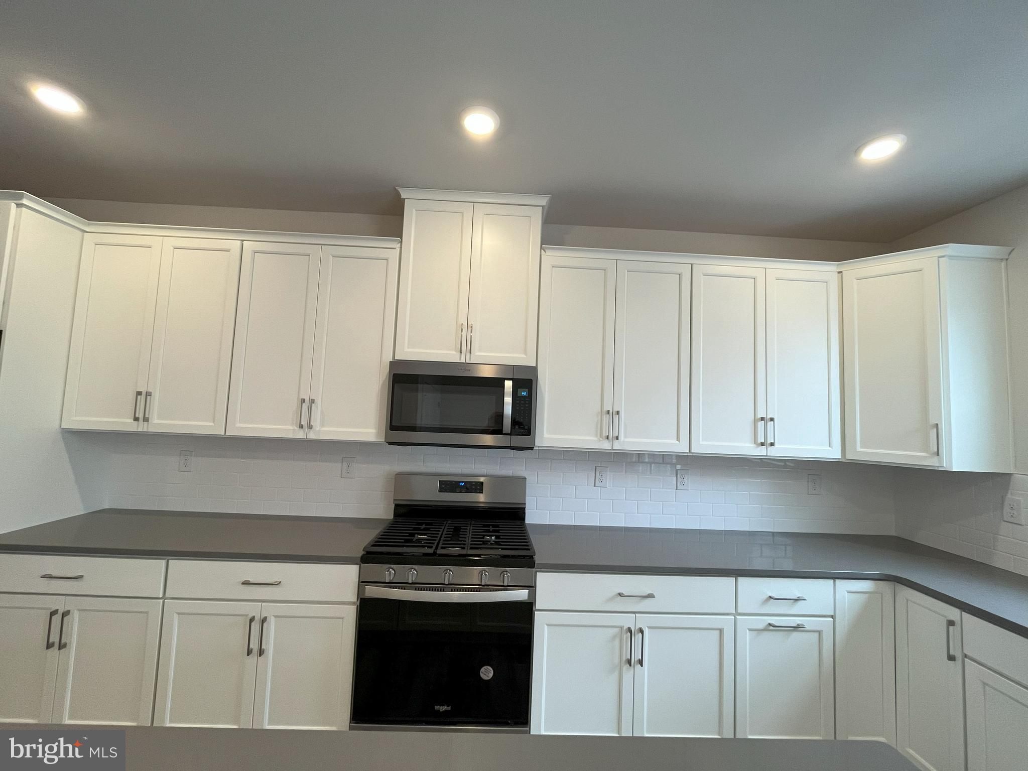 RIVER POINTE - Residential Lease