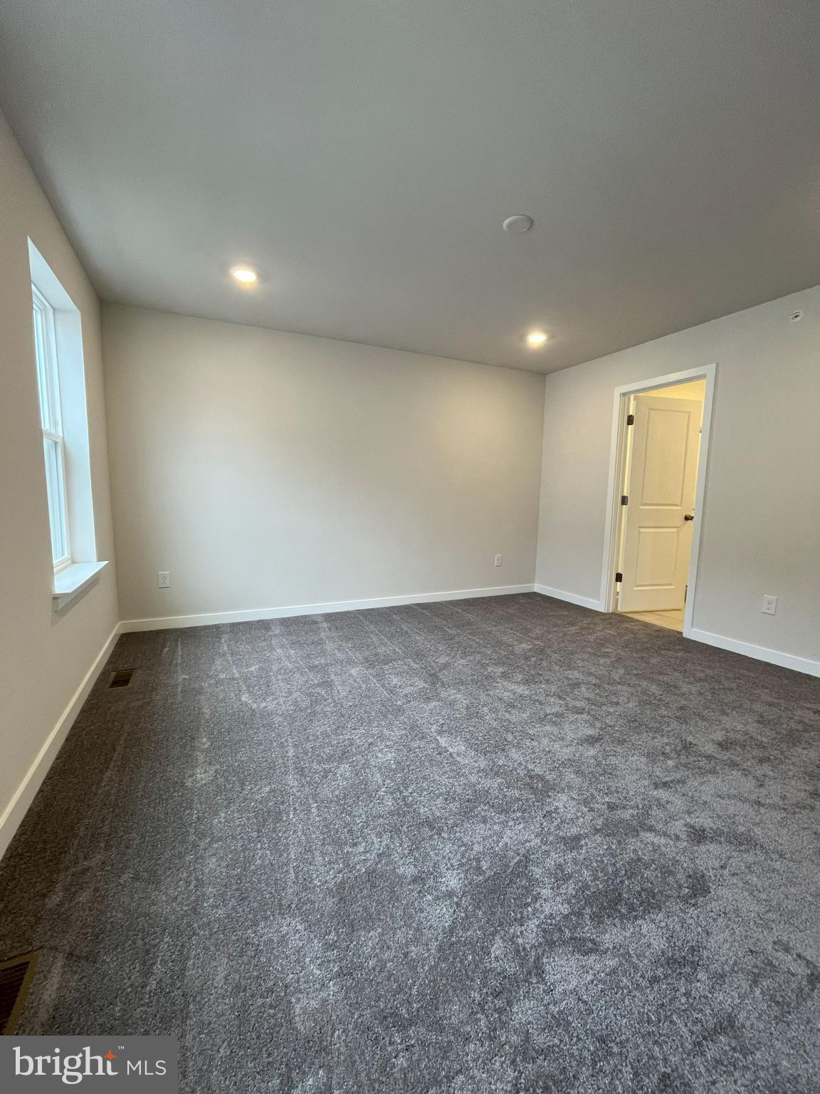 RIVER POINTE - Residential Lease