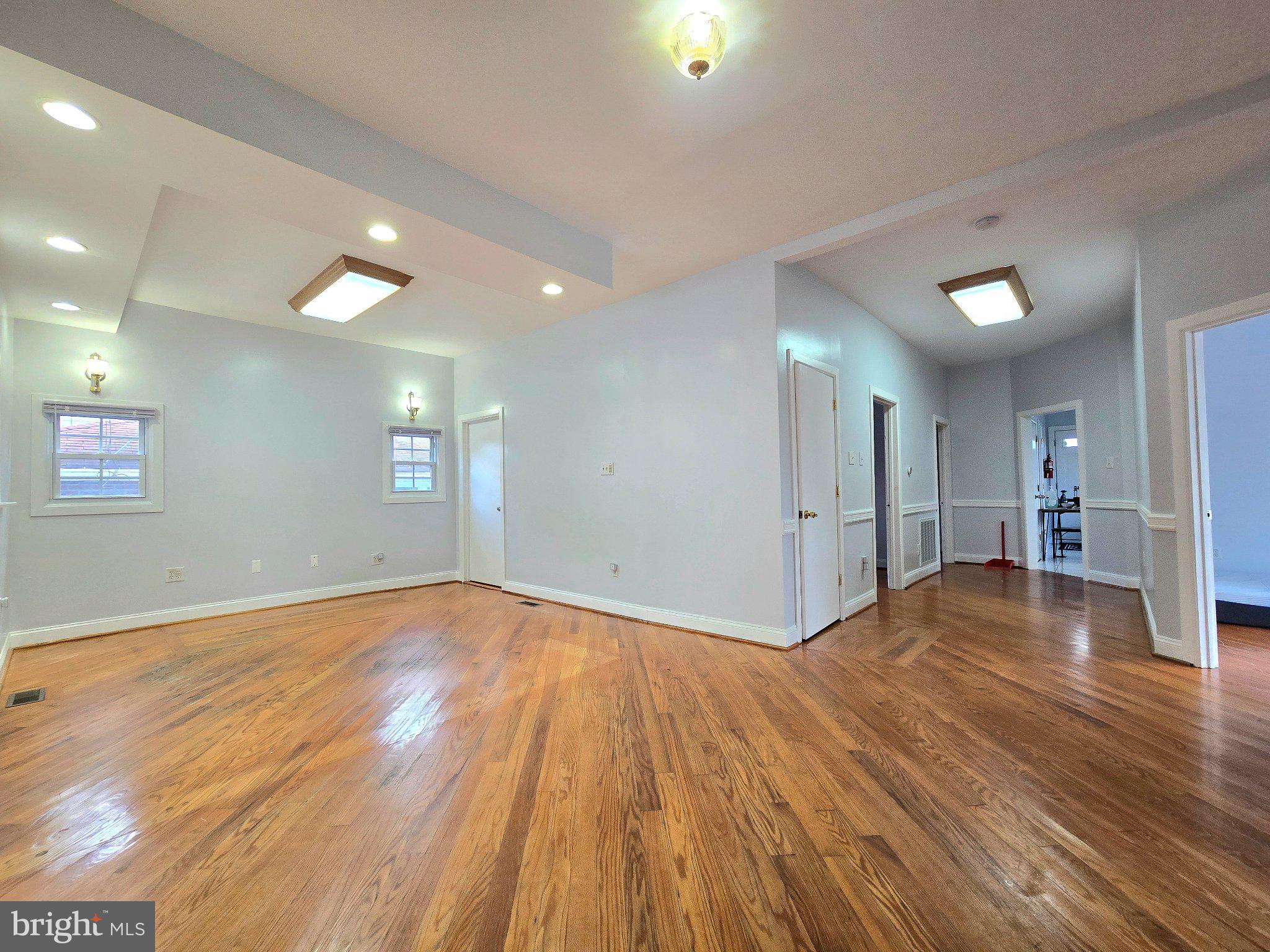 2301 Unit A WOODLYNNE AVENUE