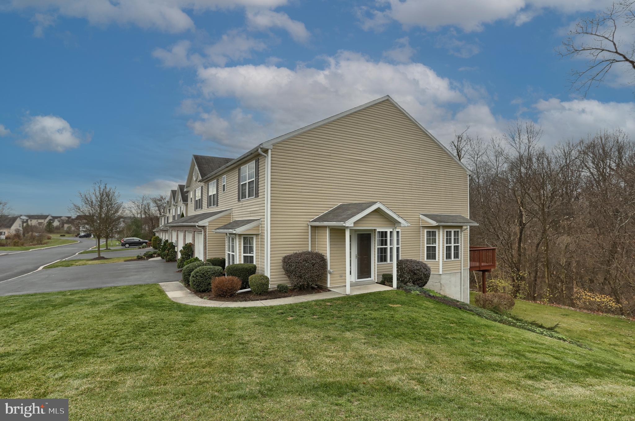 VILLAS AT HERSHEY MEADOWS - Residential