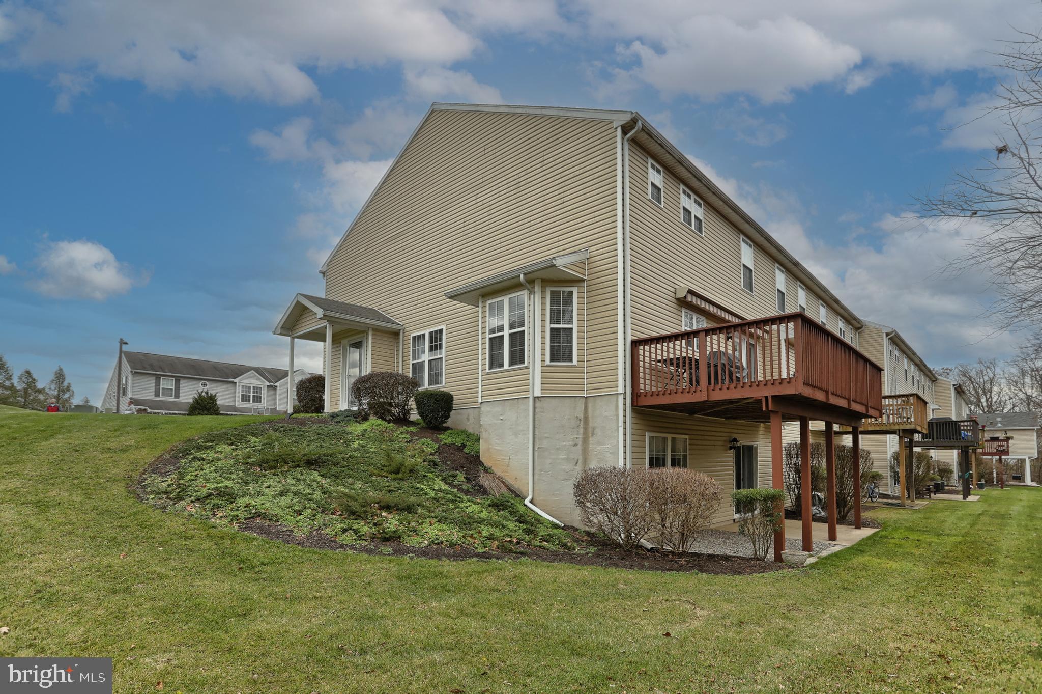 VILLAS AT HERSHEY MEADOWS - Residential