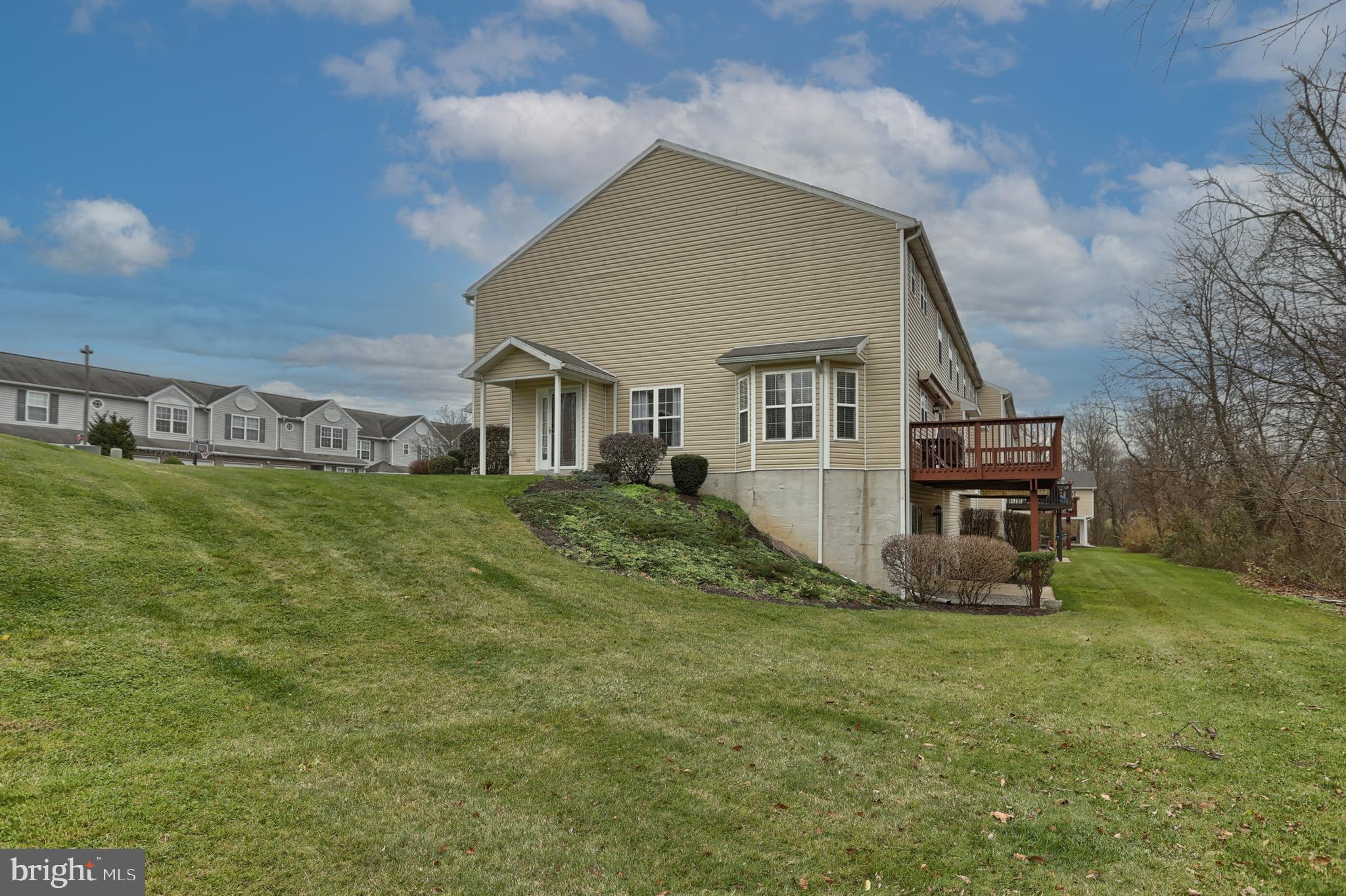 VILLAS AT HERSHEY MEADOWS - Residential