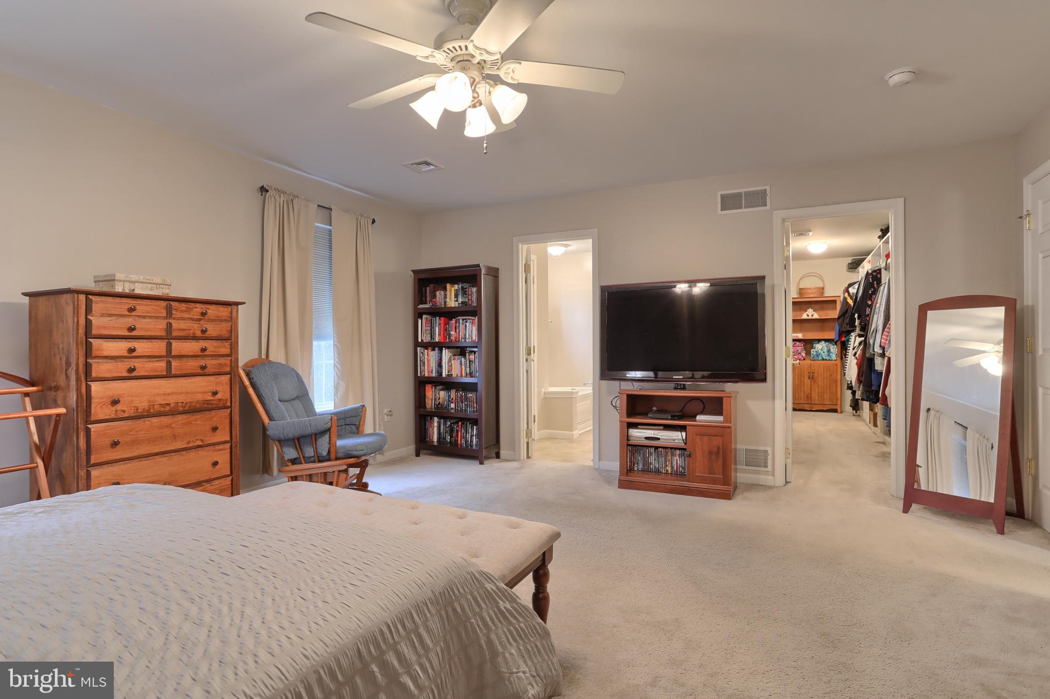 VILLAS AT HERSHEY MEADOWS - Residential