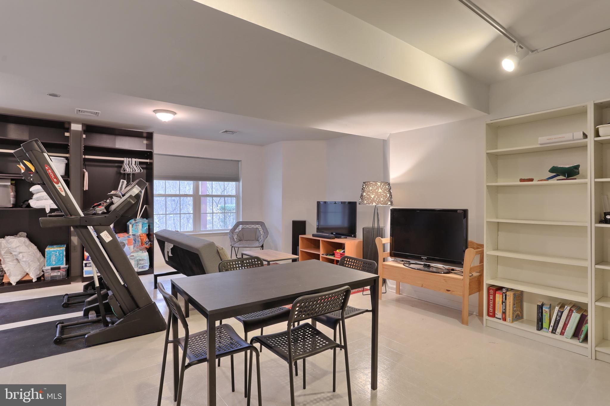 VILLAS AT HERSHEY MEADOWS - Residential
