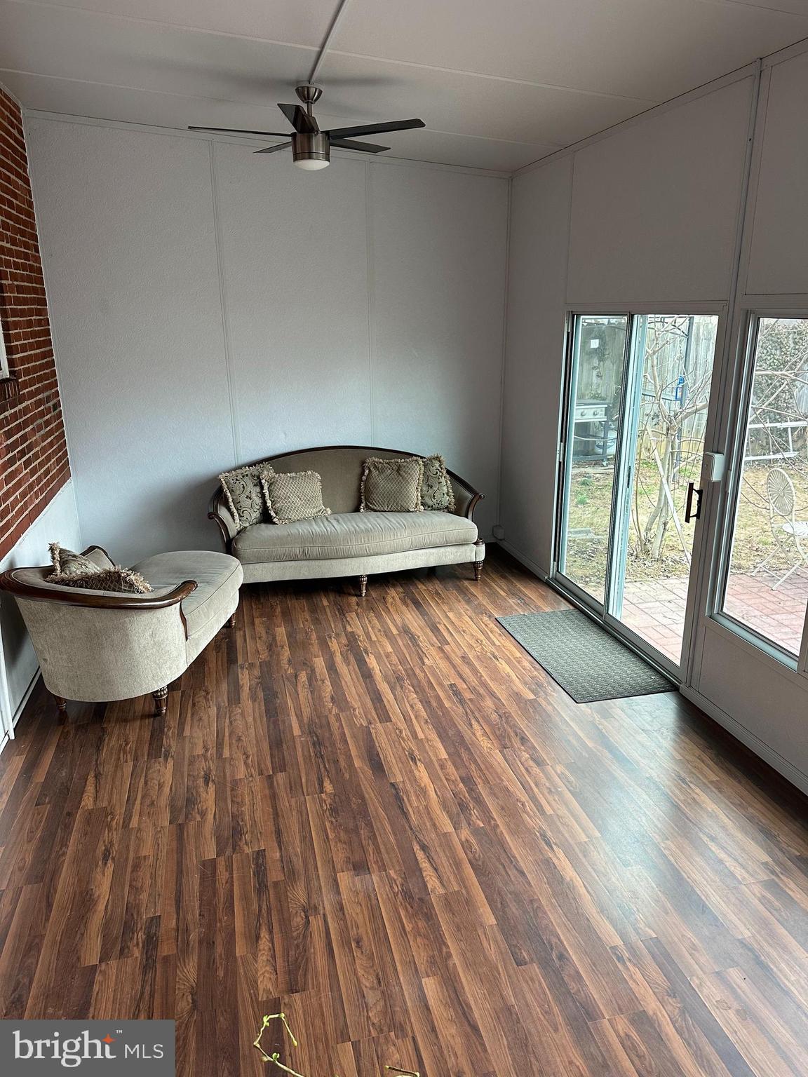 LLANWELYN GARDENS - Residential