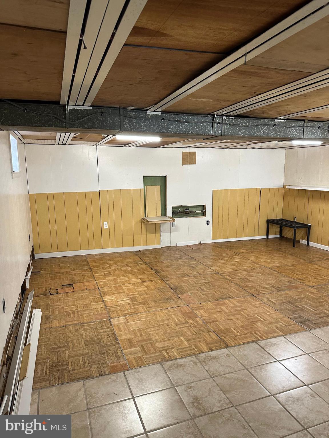 LLANWELYN GARDENS - Residential