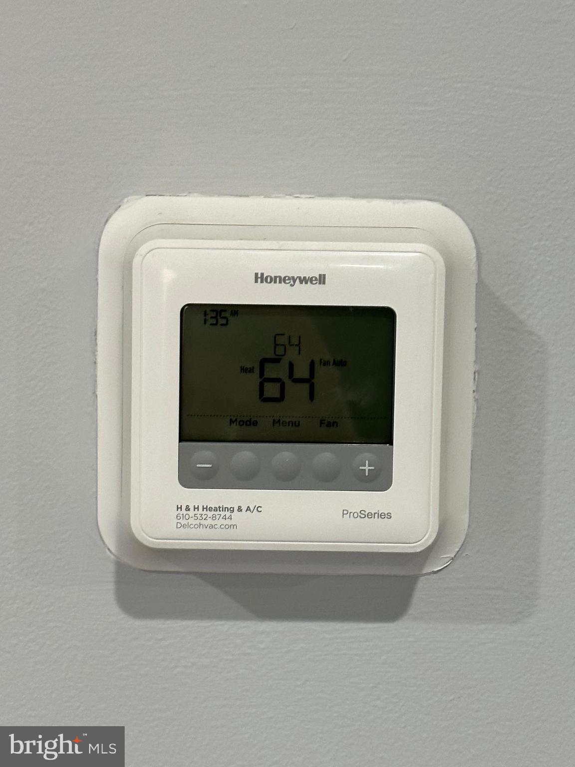 LLANWELYN GARDENS - Residential