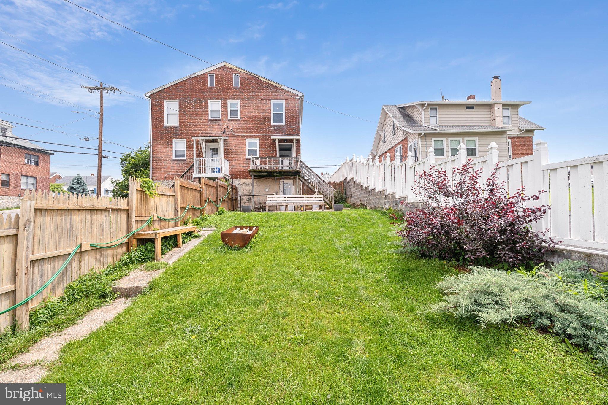 HAGERSTOWN - Residential