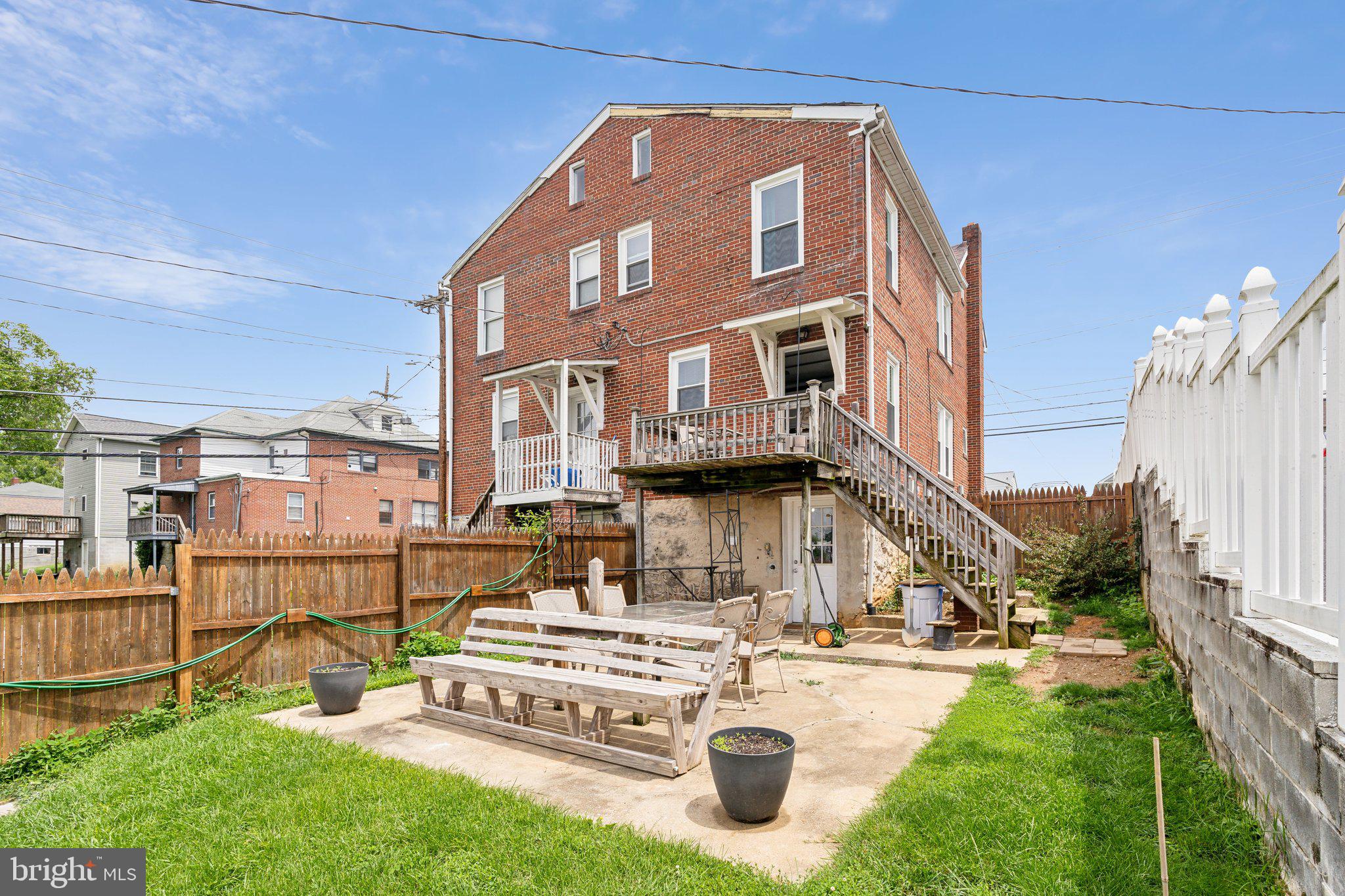 HAGERSTOWN - Residential