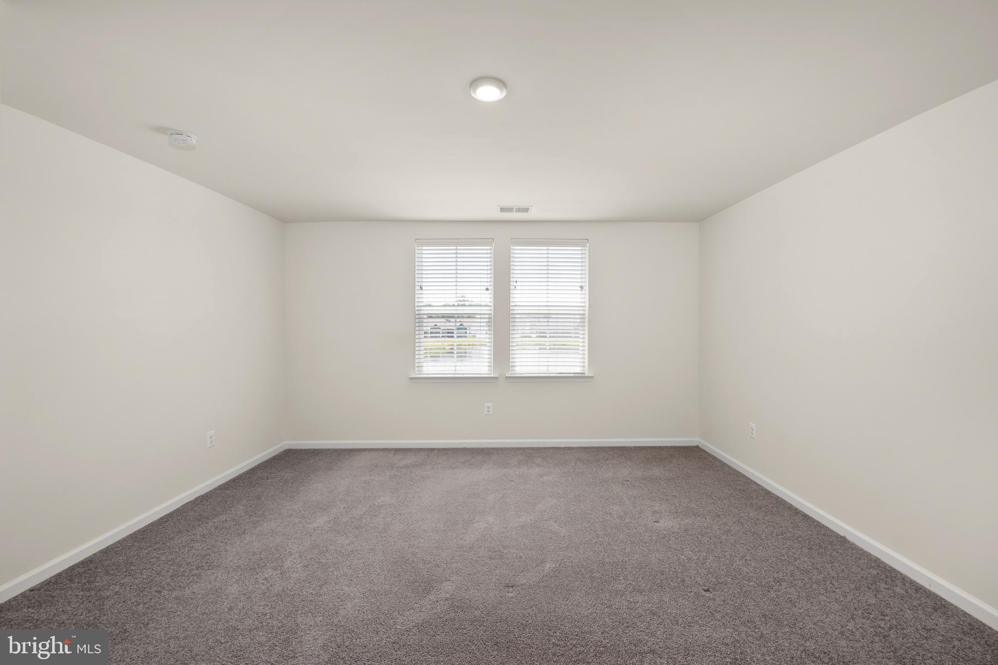 SYCAMORE CHASE - Residential