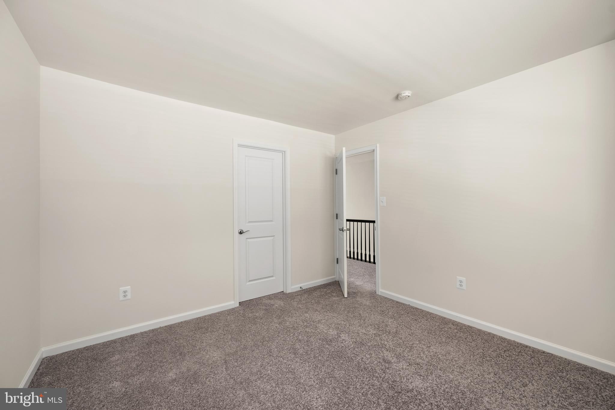 SYCAMORE CHASE - Residential