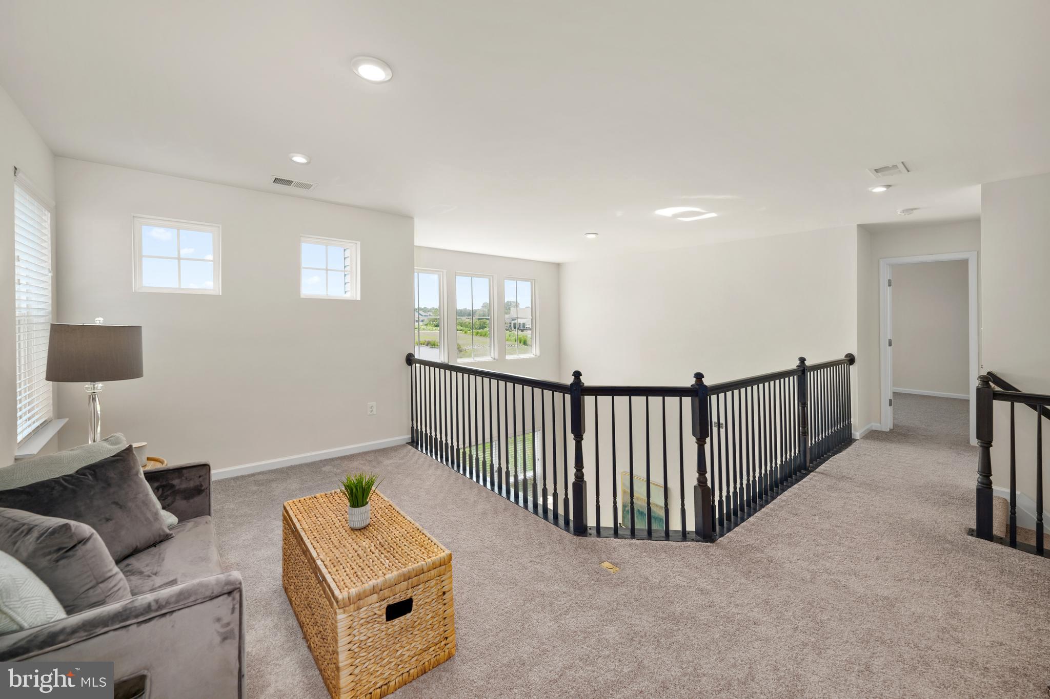 SYCAMORE CHASE - Residential