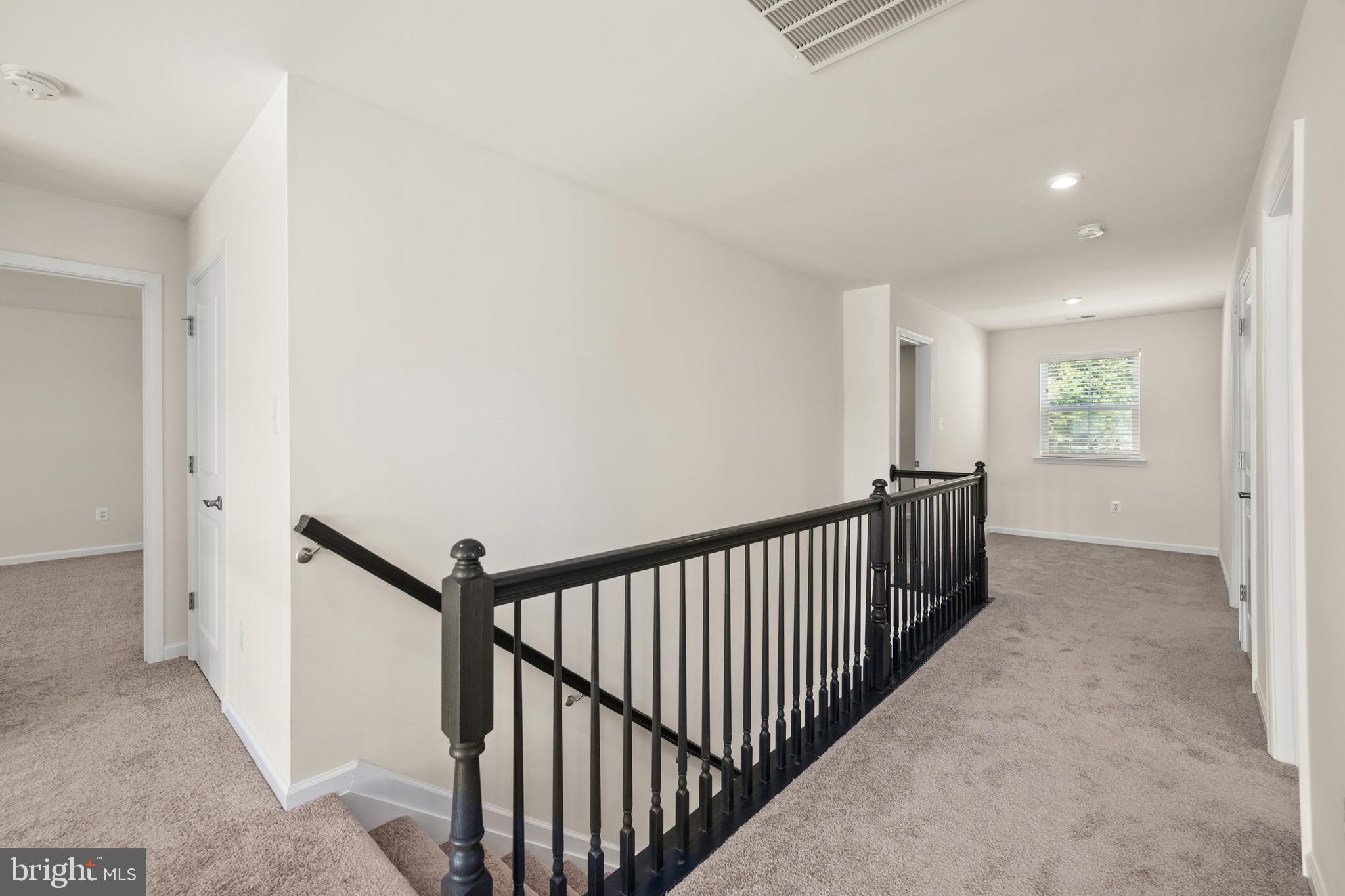 SYCAMORE CHASE - Residential