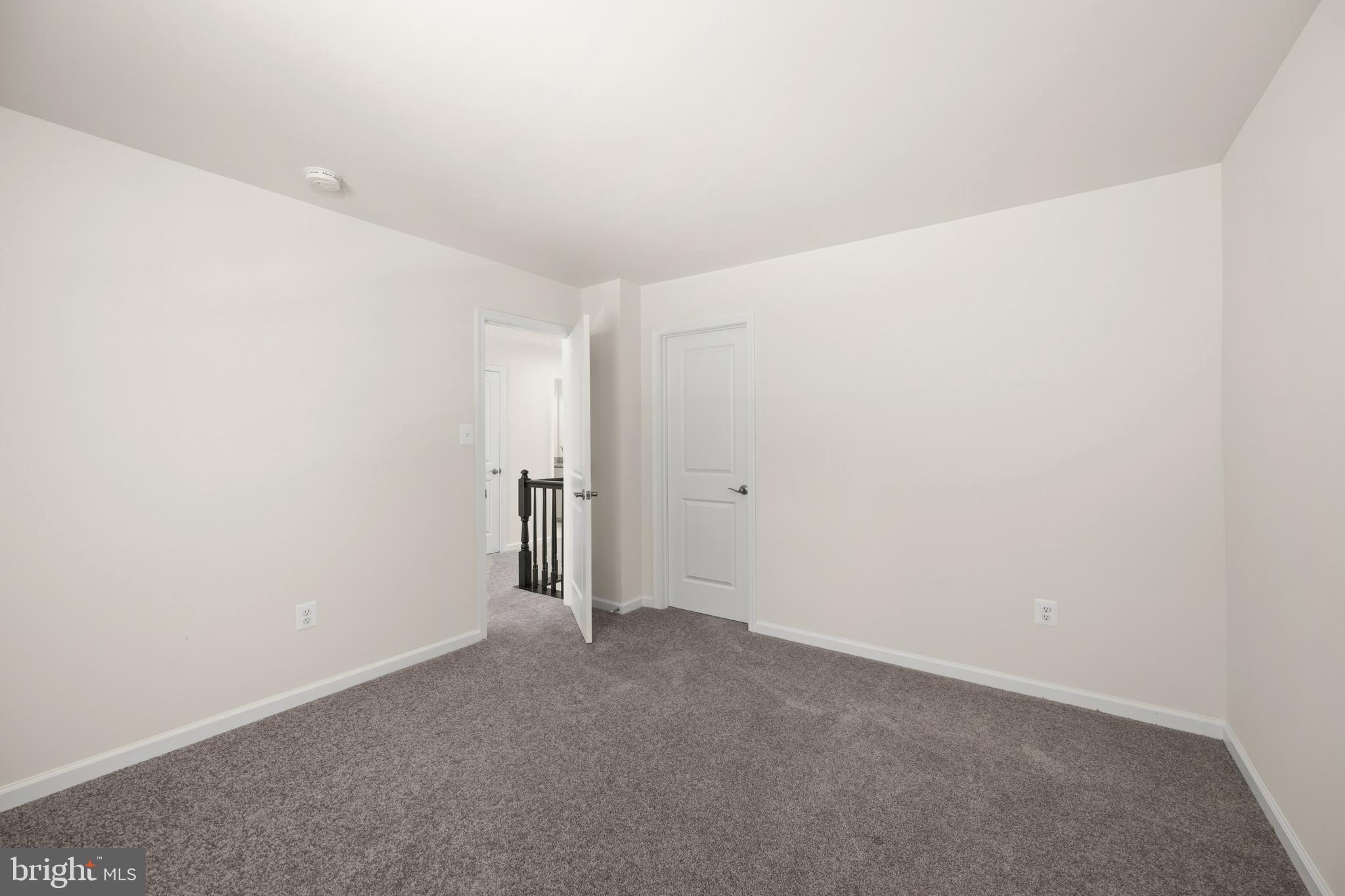 SYCAMORE CHASE - Residential