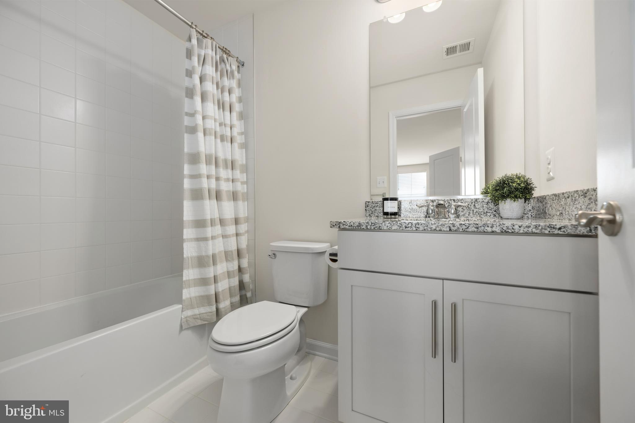 SYCAMORE CHASE - Residential