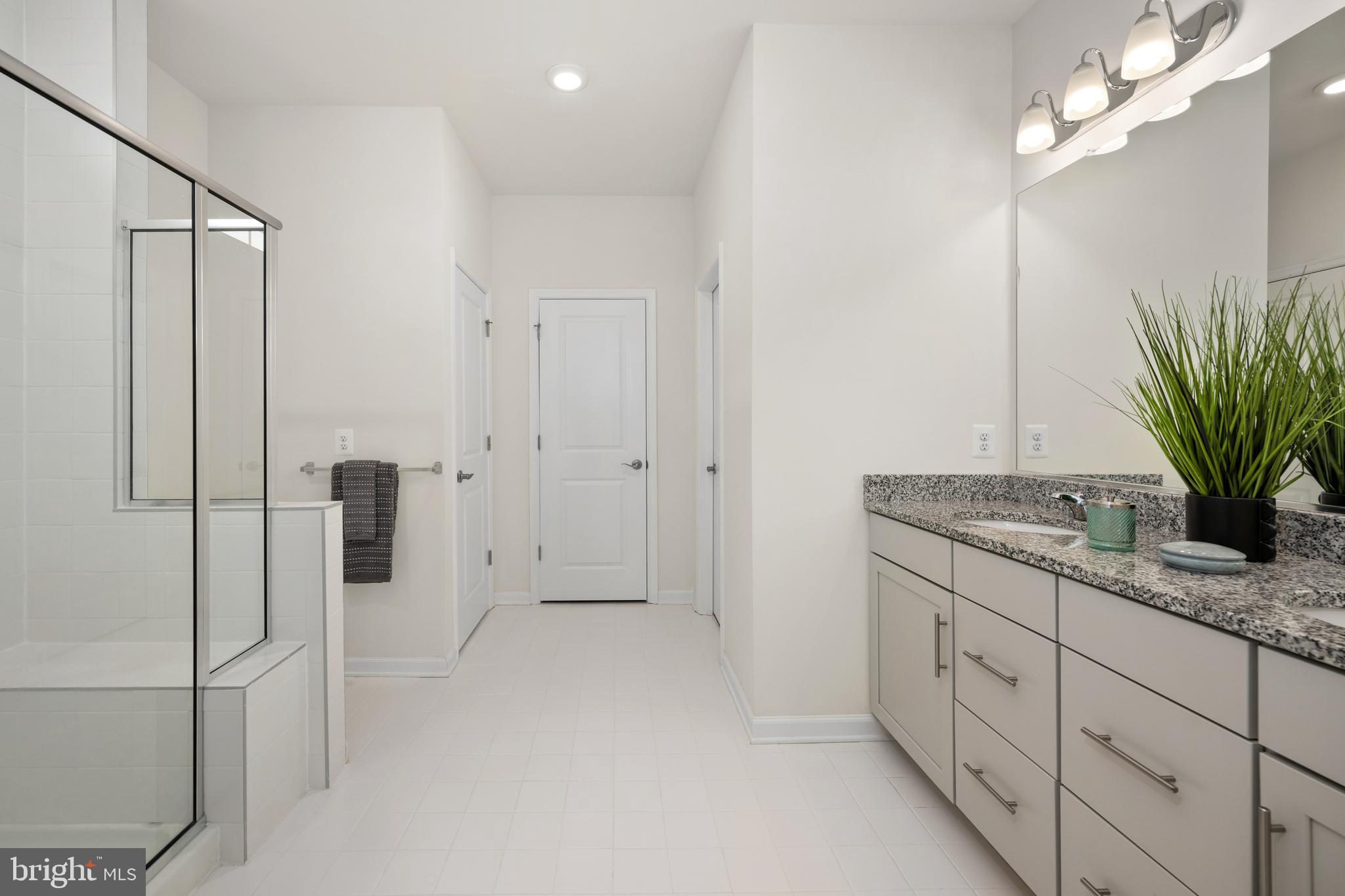 SYCAMORE CHASE - Residential