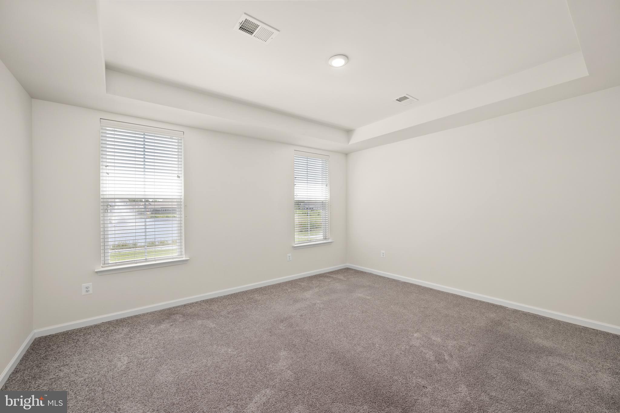 SYCAMORE CHASE - Residential