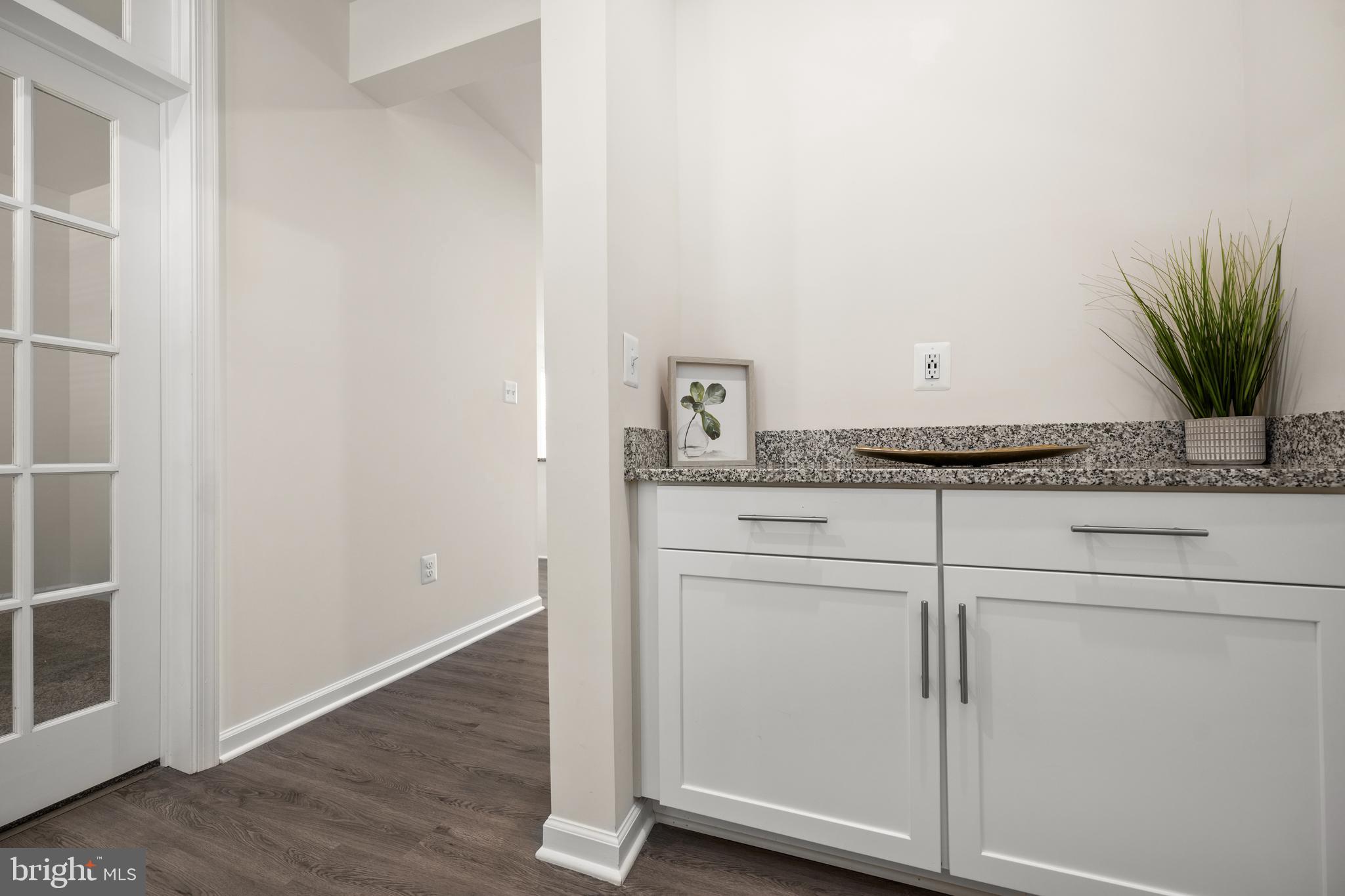 SYCAMORE CHASE - Residential