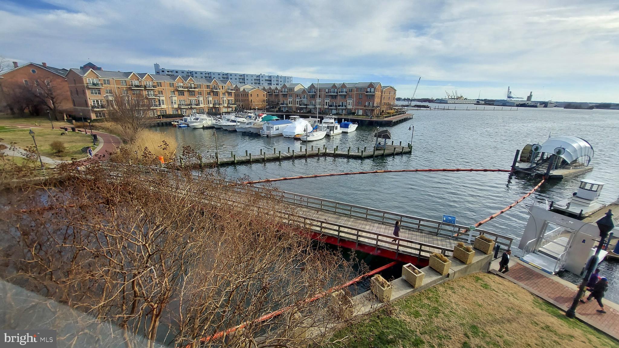 CANTON WATERFRONT - Residential Lease