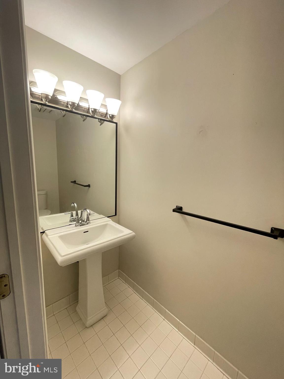 CANTON WATERFRONT - Residential Lease