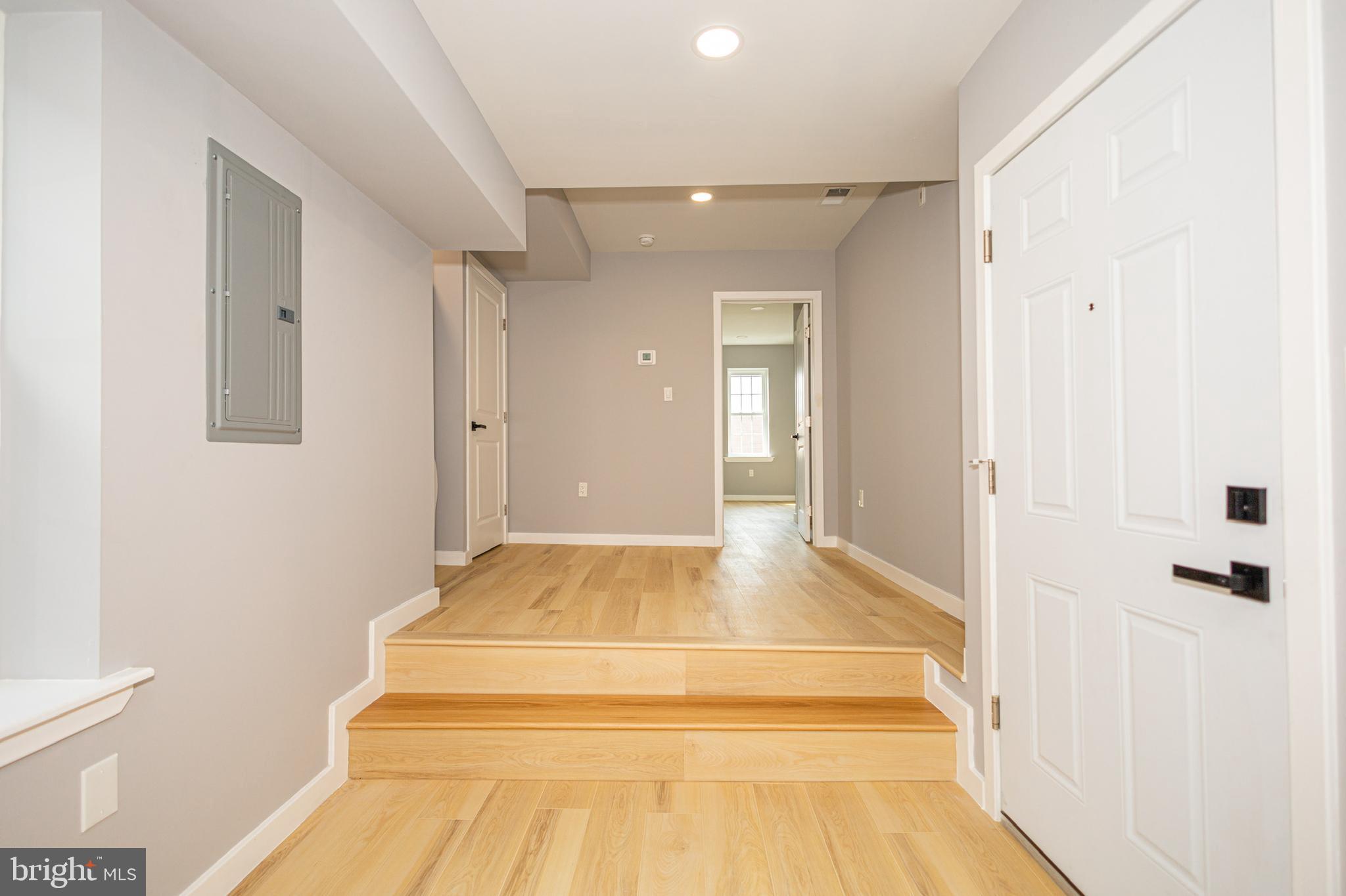 FAIRMOUNT - Residential Lease