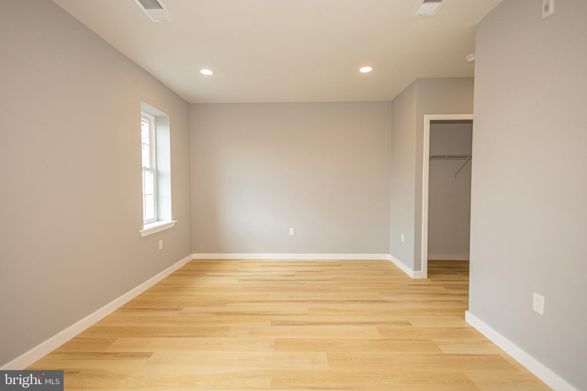 FAIRMOUNT - Residential Lease