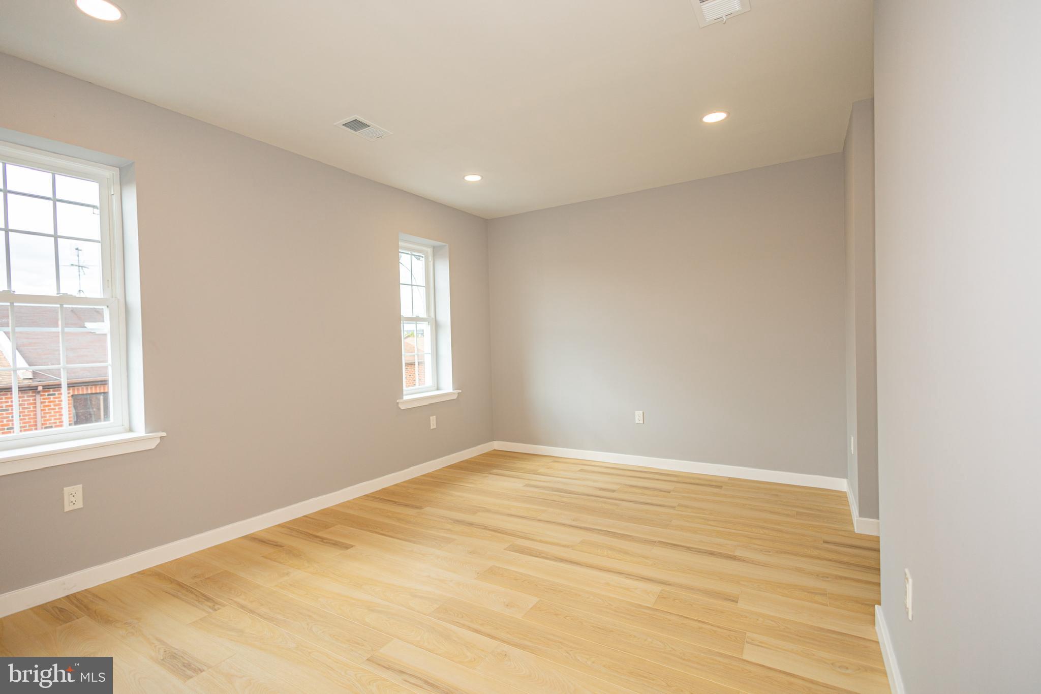 FAIRMOUNT - Residential Lease