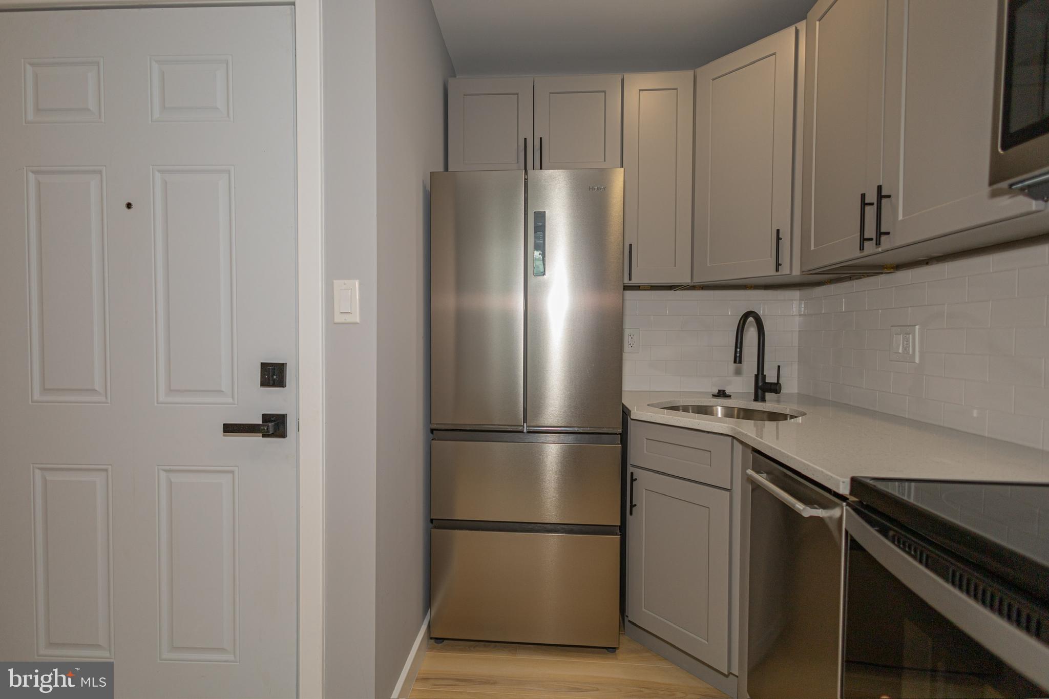 FAIRMOUNT - Residential Lease