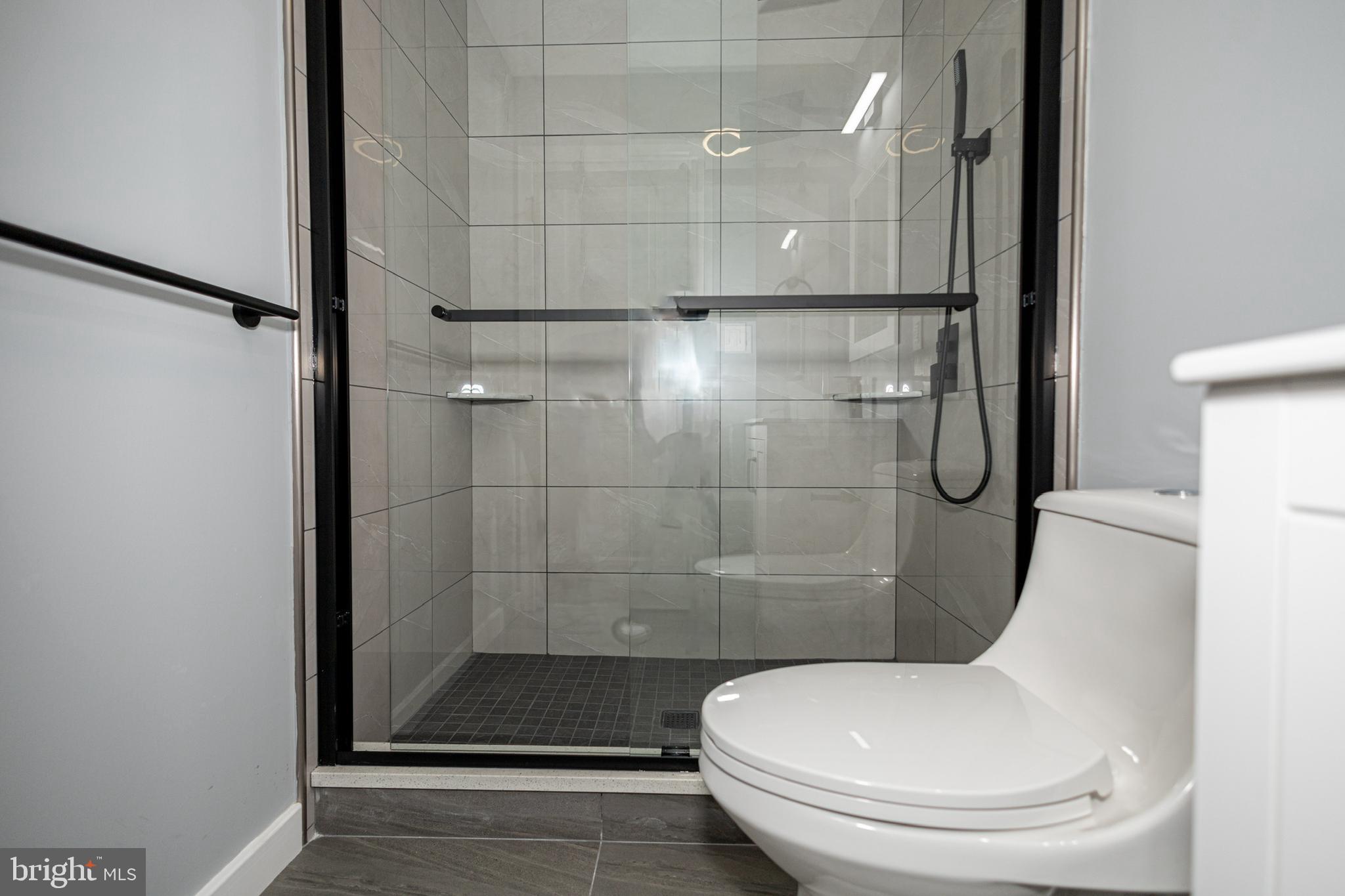 FAIRMOUNT - Residential Lease