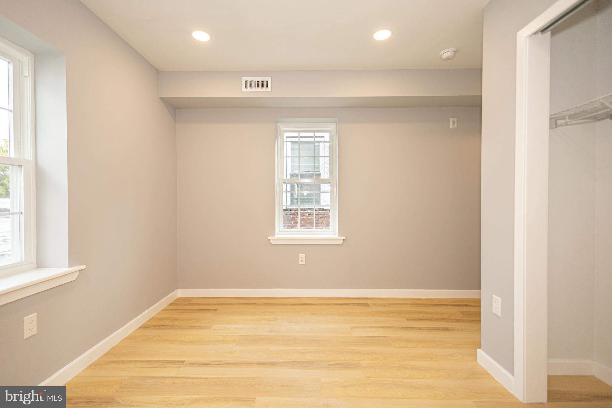 FAIRMOUNT - Residential Lease