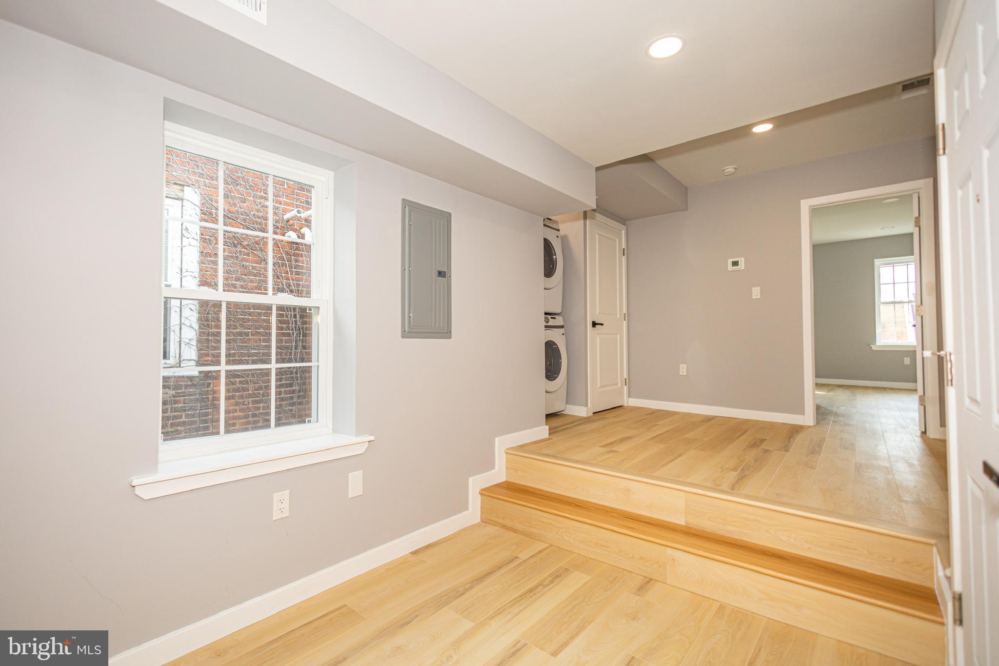 FAIRMOUNT - Residential Lease