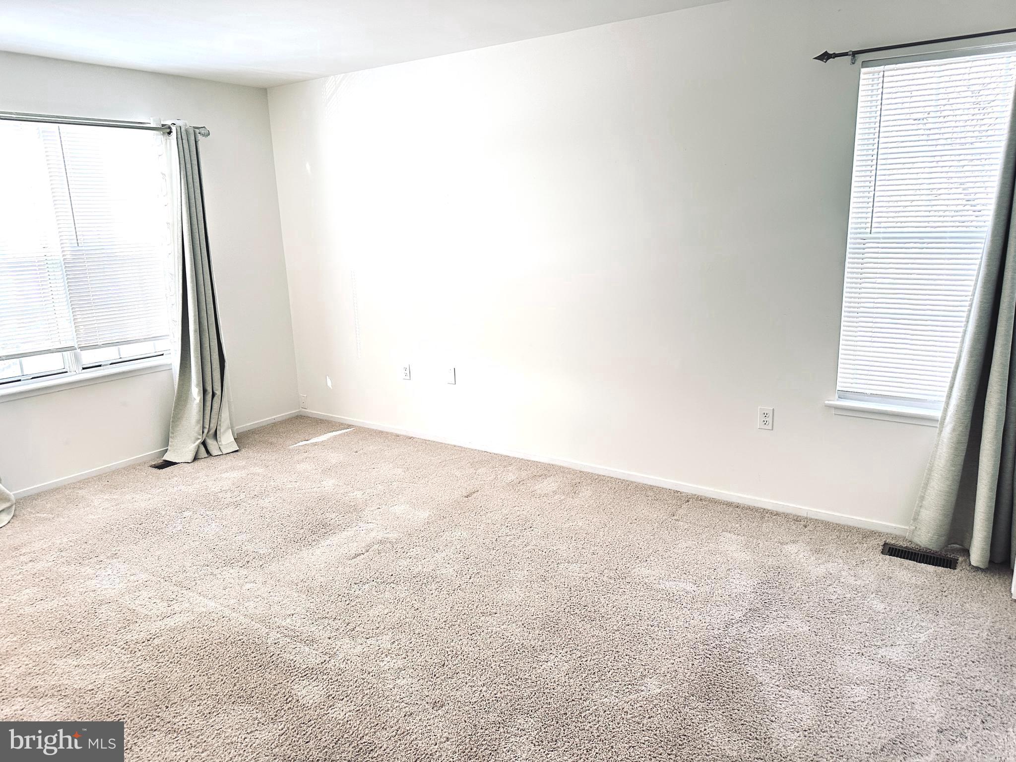 CHURCHILL - Residential Lease