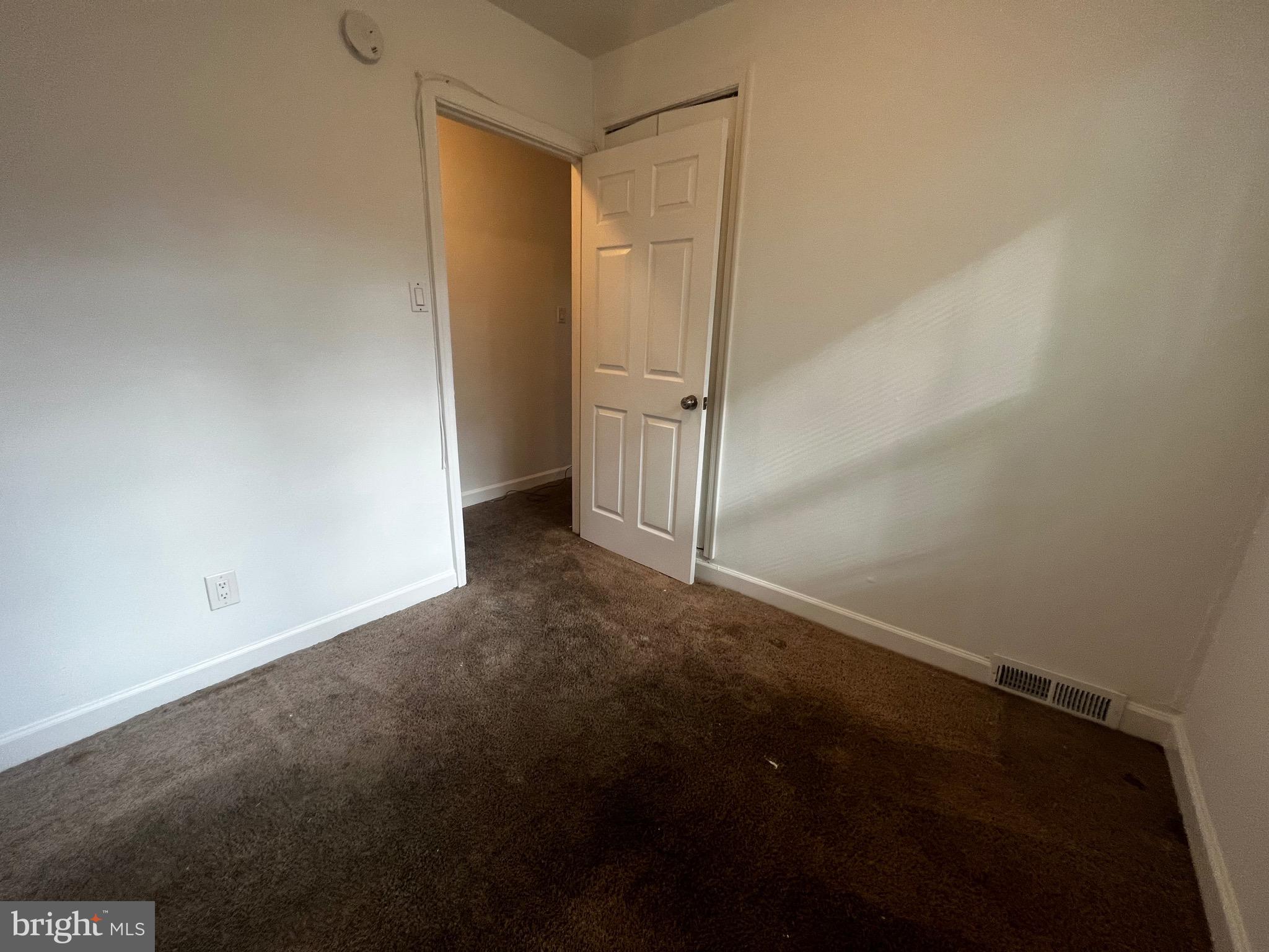 HYATTSVILLE - Residential Lease