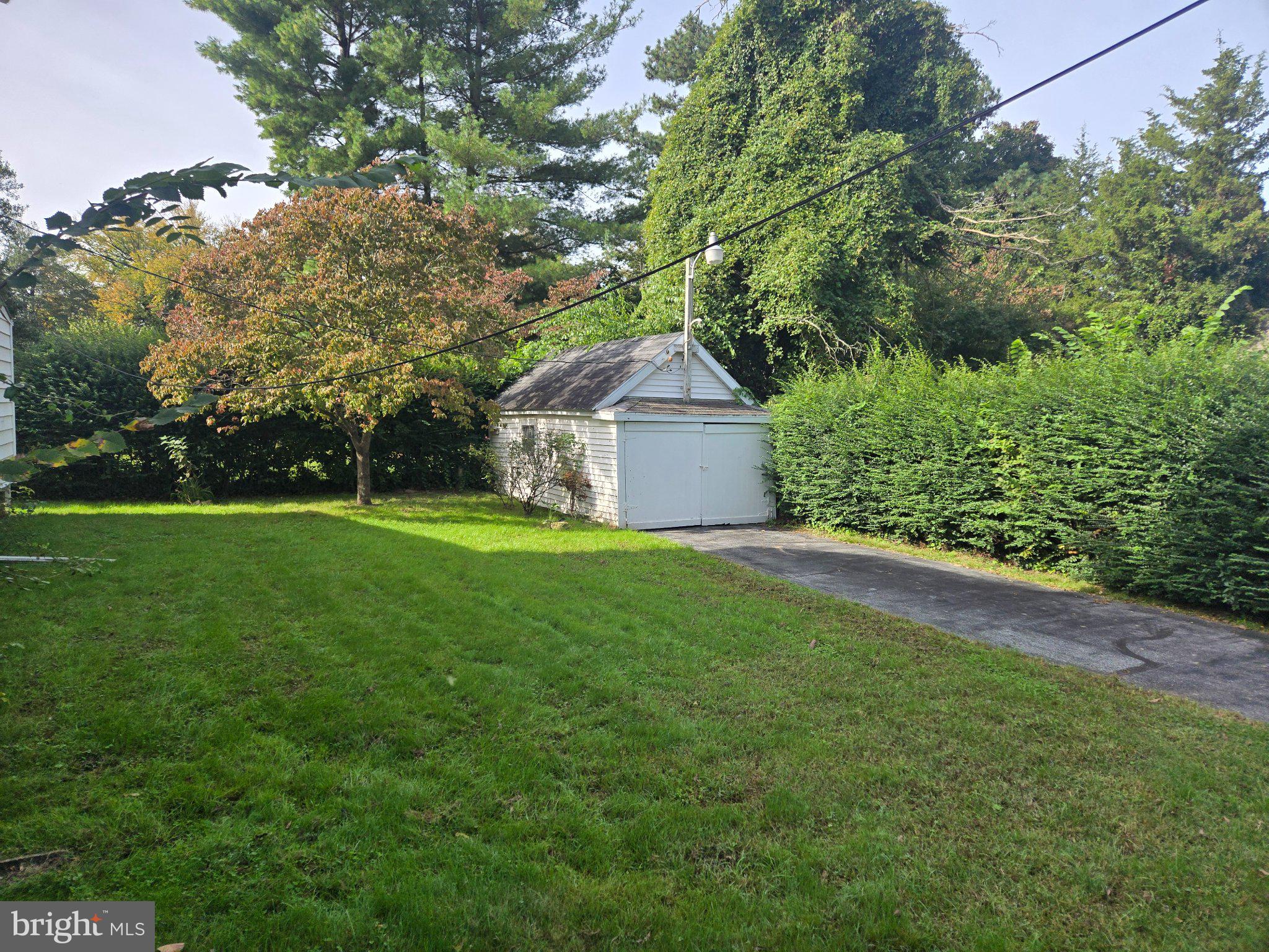 400 SUSSEX AVENUE