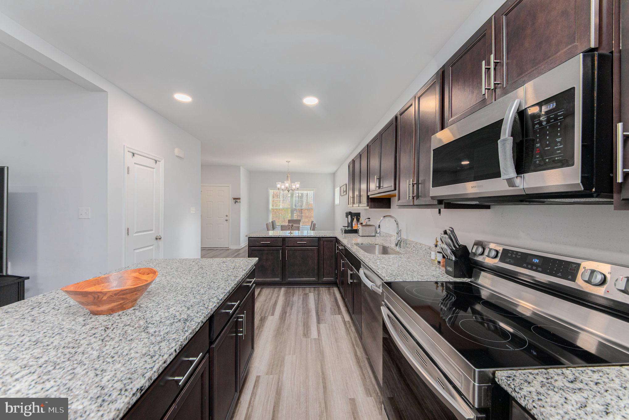 FOX RUN FOREST - Residential