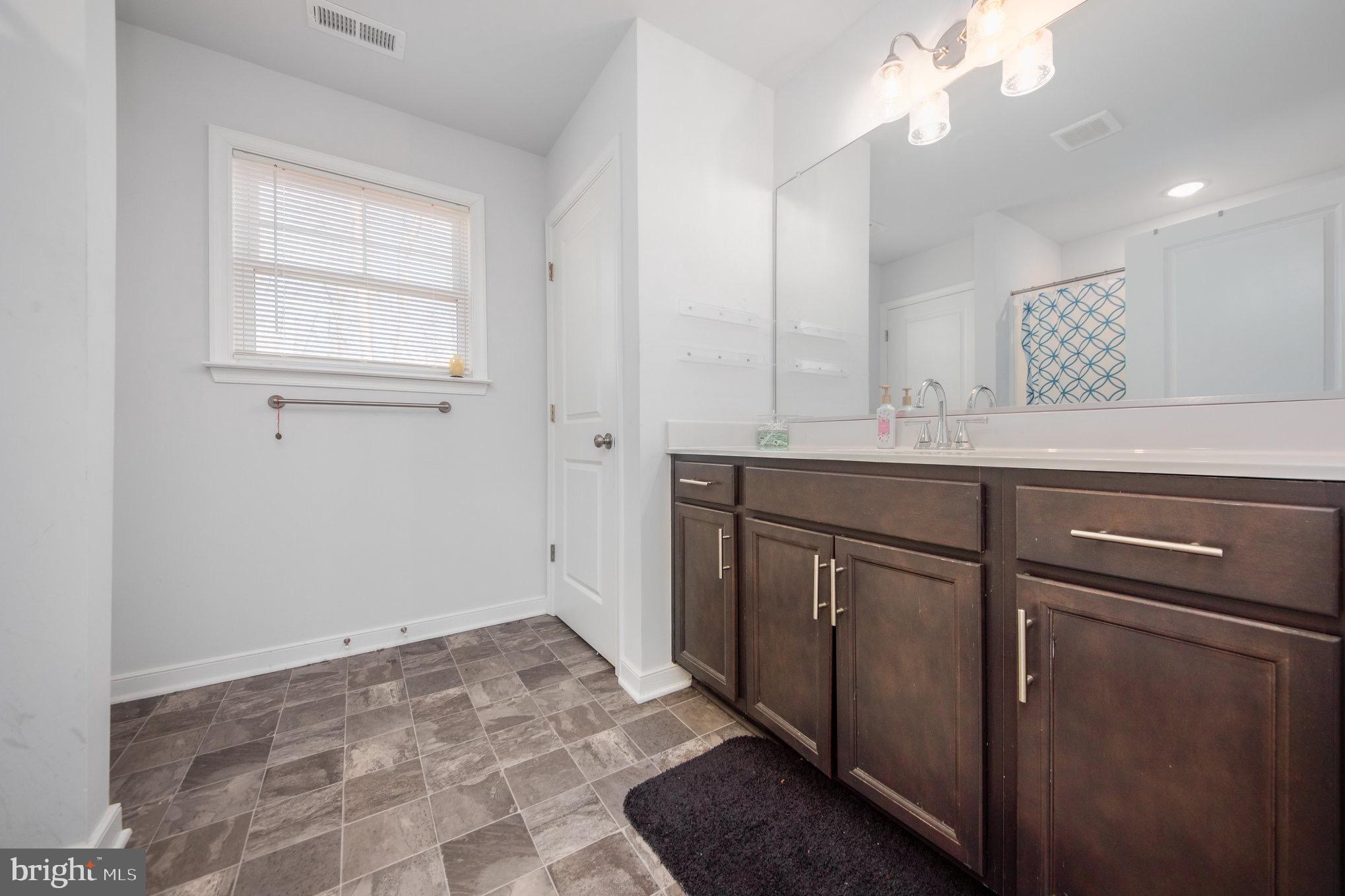 FOX RUN FOREST - Residential