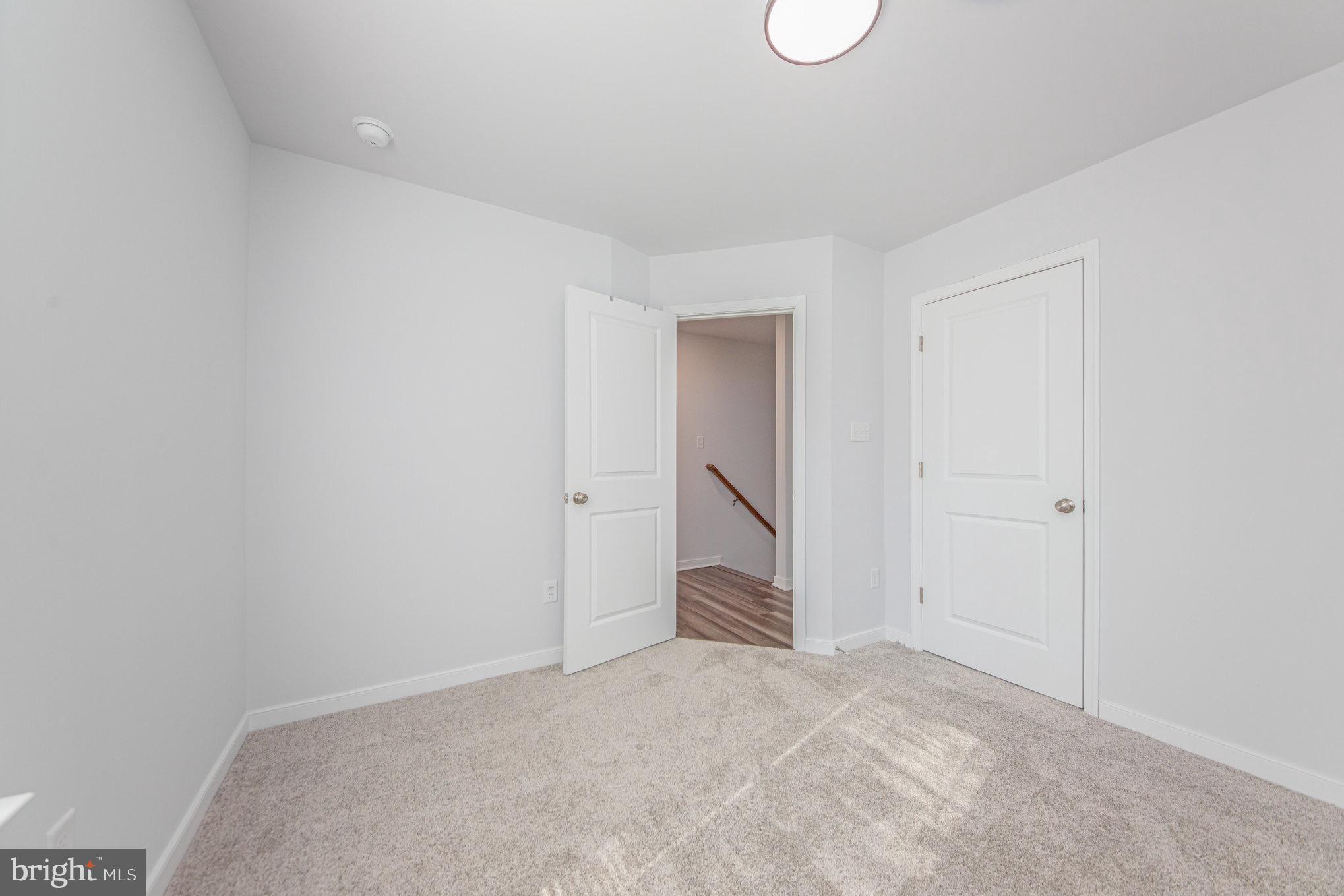 FOX RUN FOREST - Residential