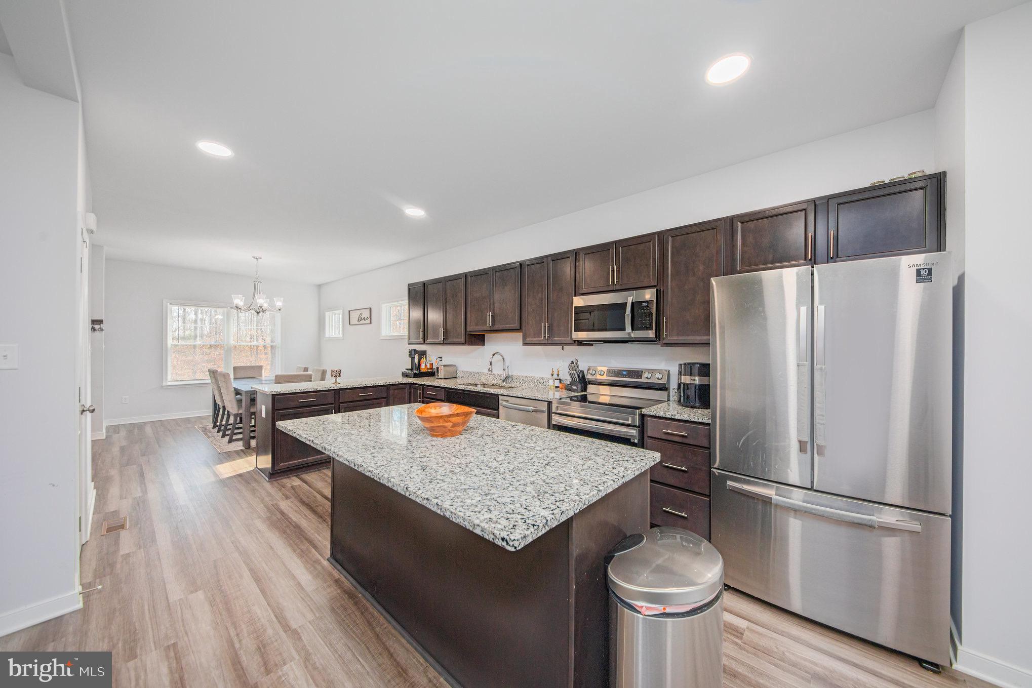 FOX RUN FOREST - Residential