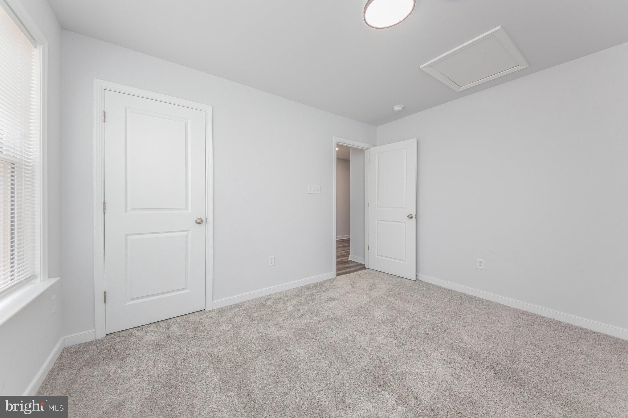 FOX RUN FOREST - Residential