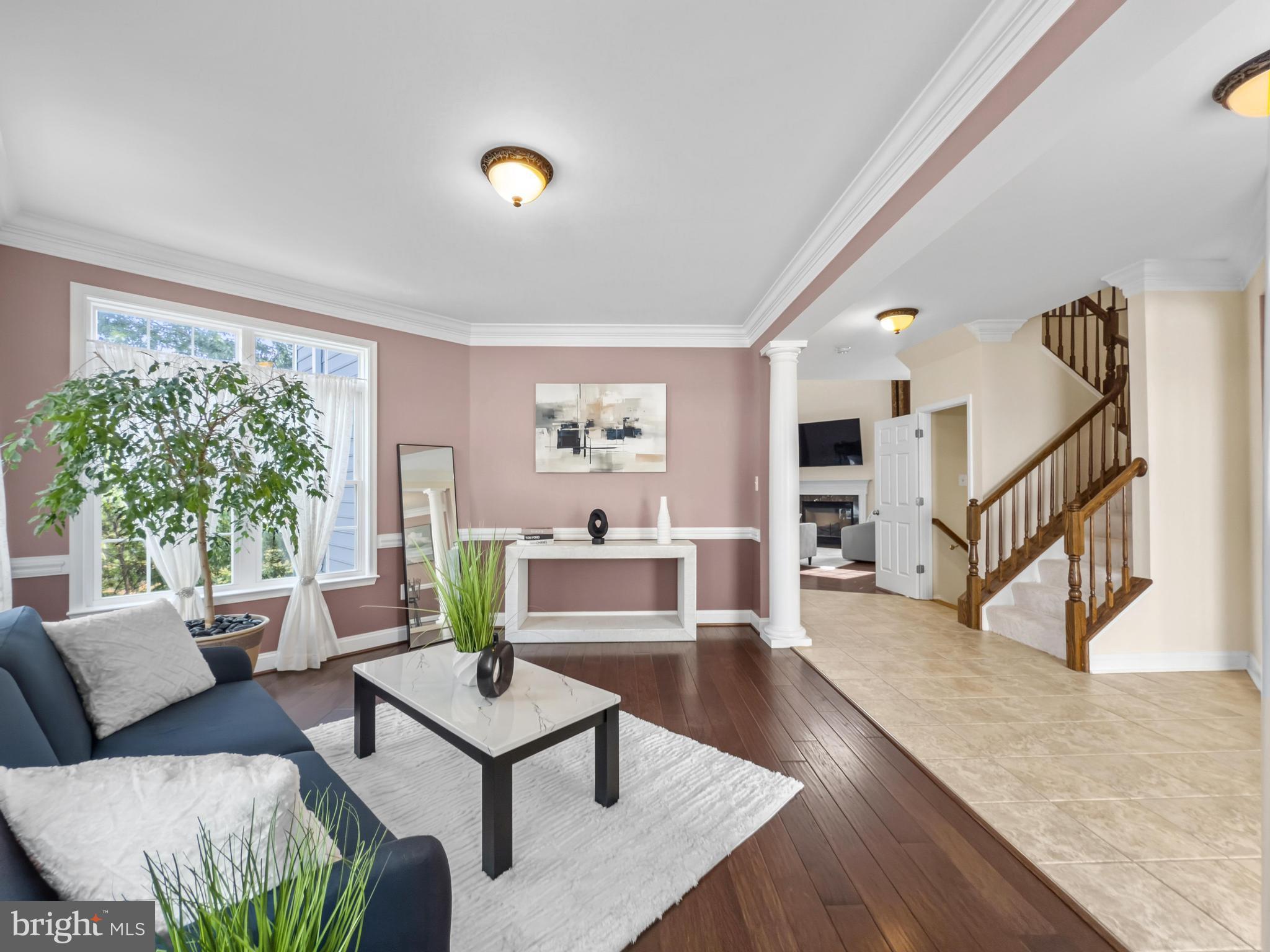 8357 TILLETT LOOP