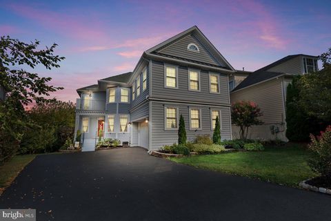 8357 TILLETT LOOP MANASSAS VA 20110