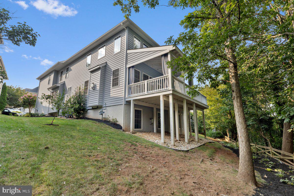 8357 TILLETT LOOP