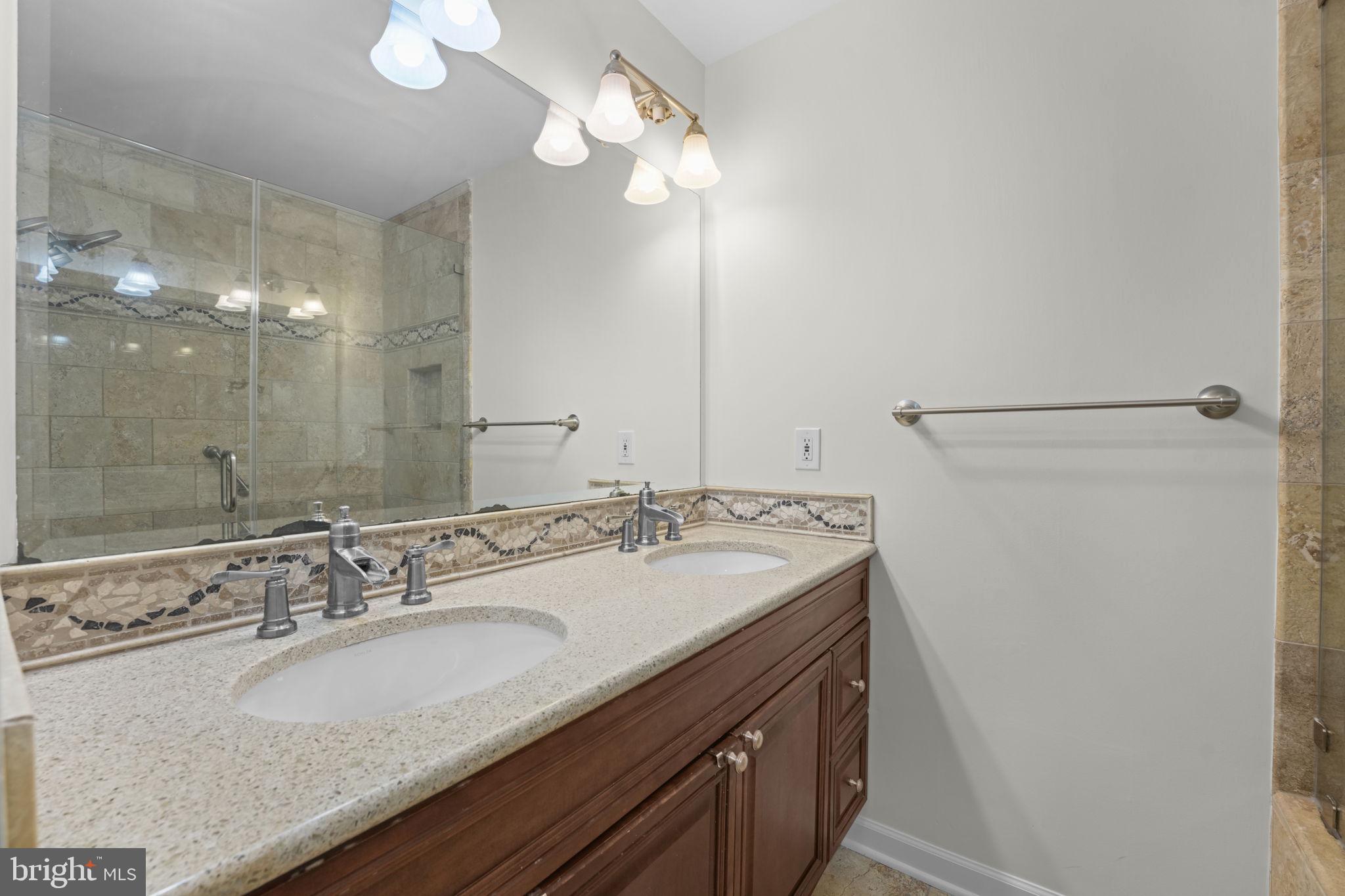 WILLOWRUN - Residential