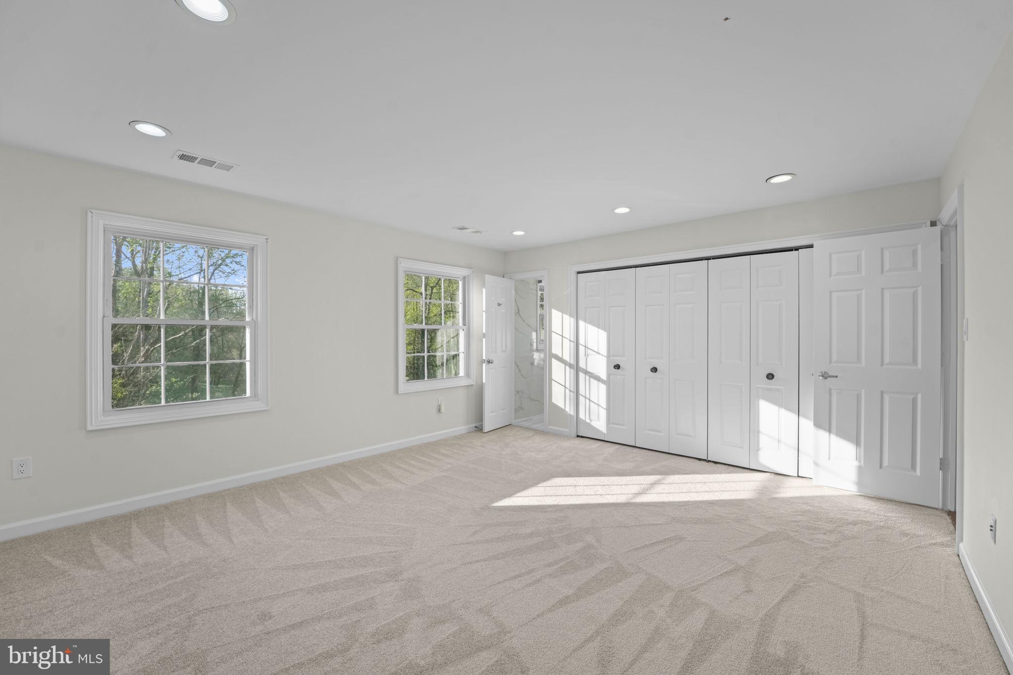 WILLOWRUN - Residential