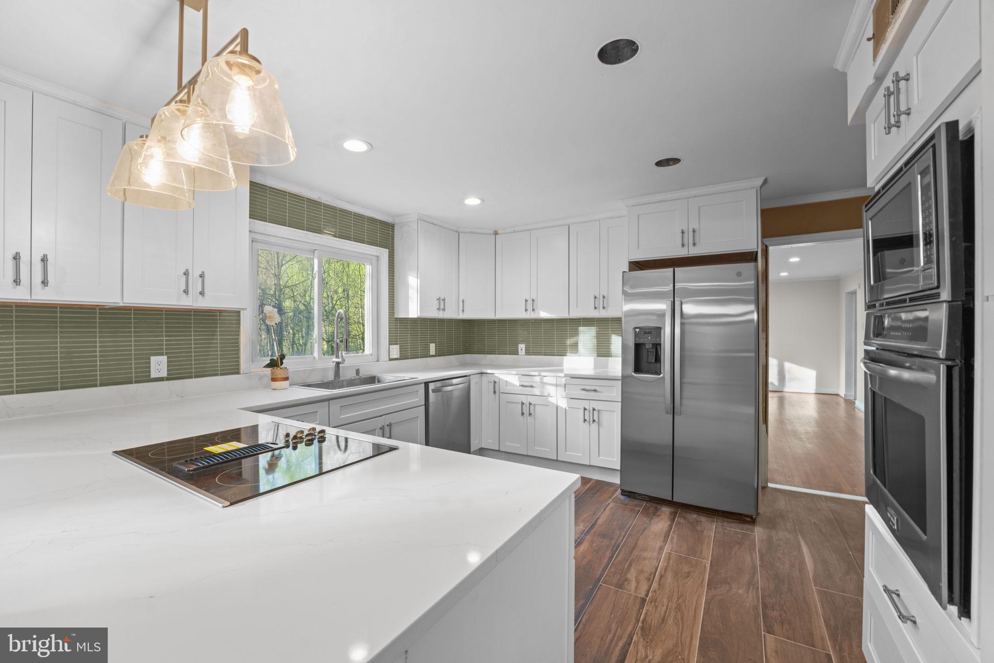 WILLOWRUN - Residential