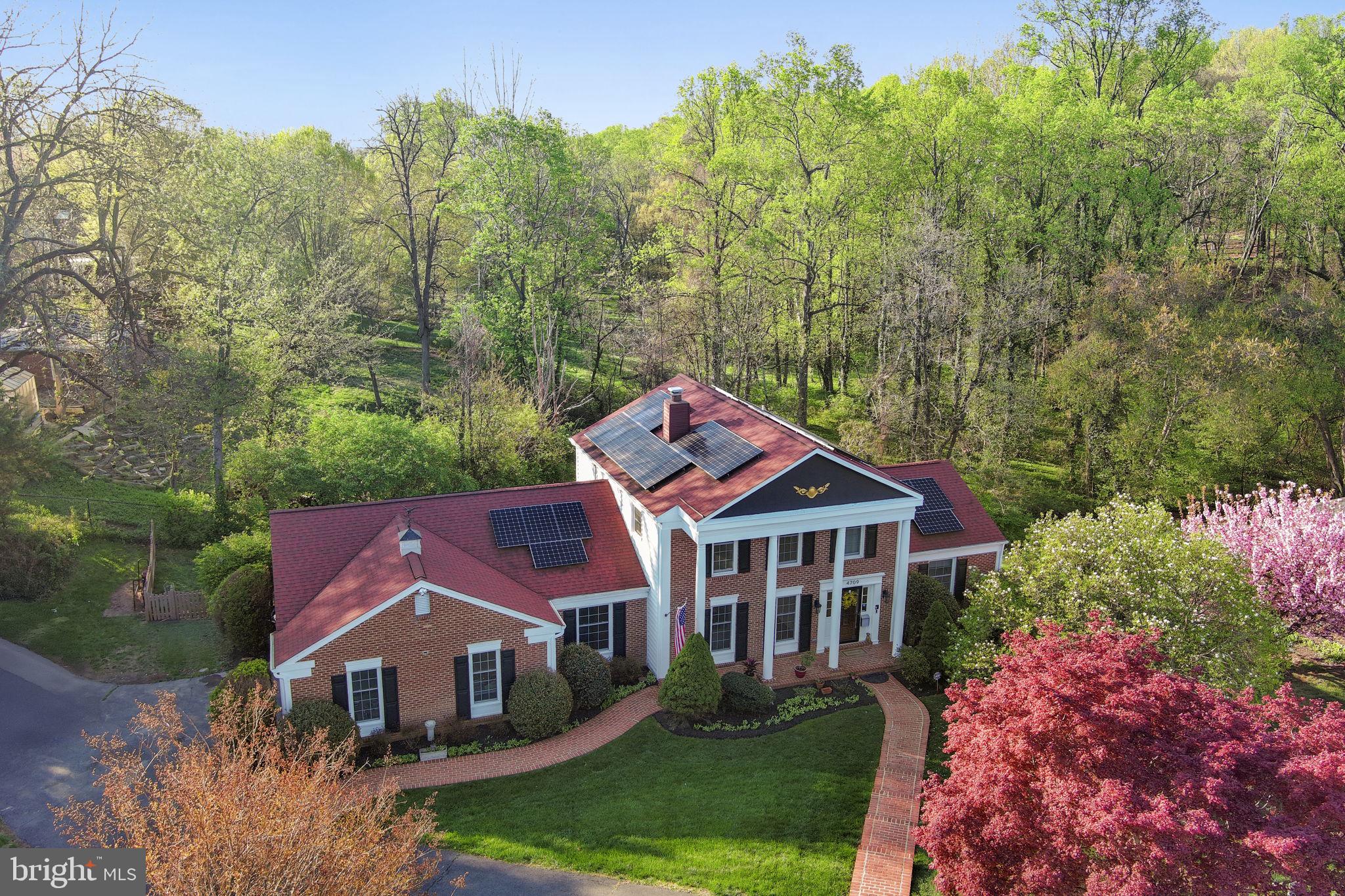 WILLOWRUN - Residential