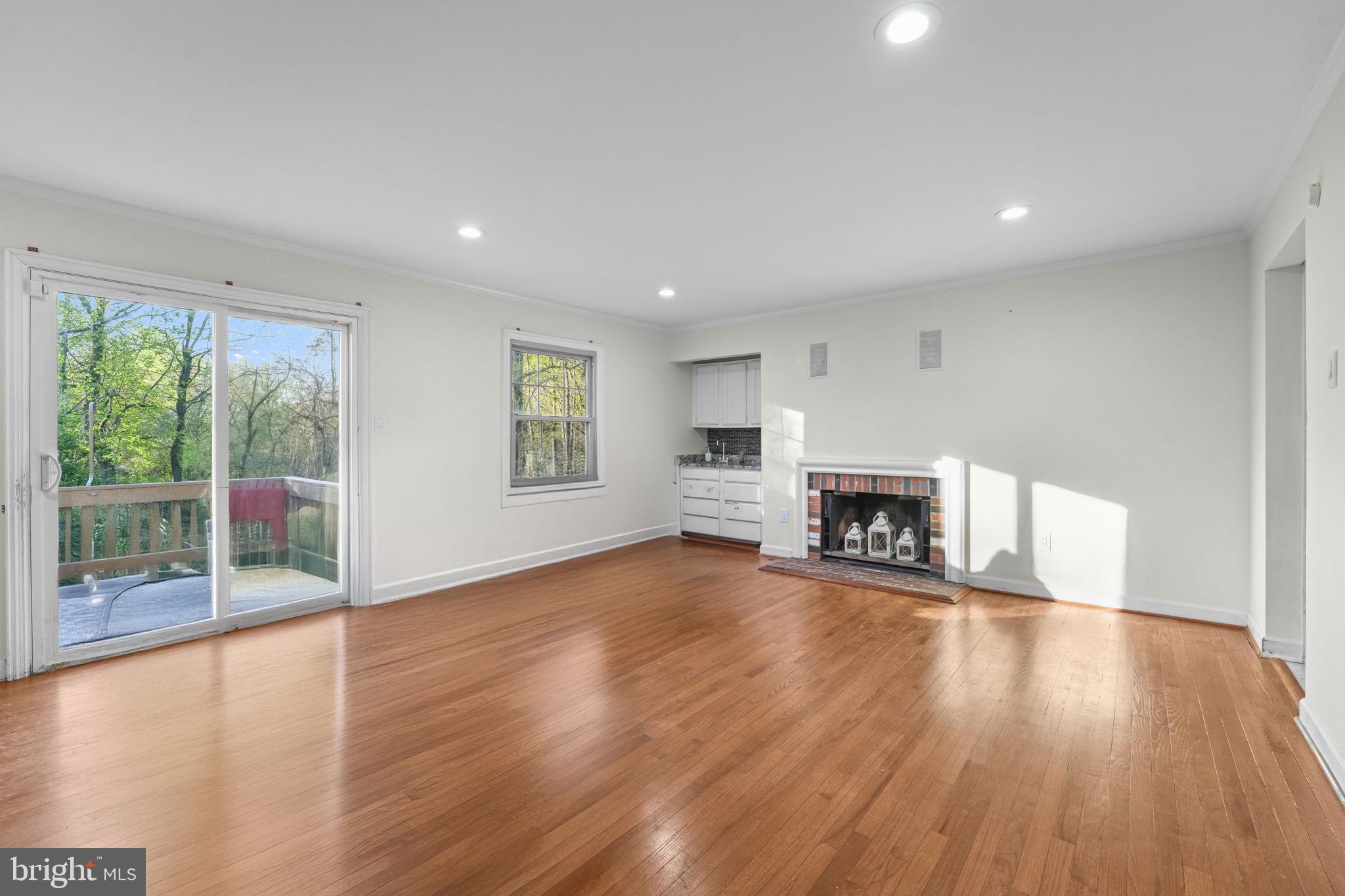 WILLOWRUN - Residential