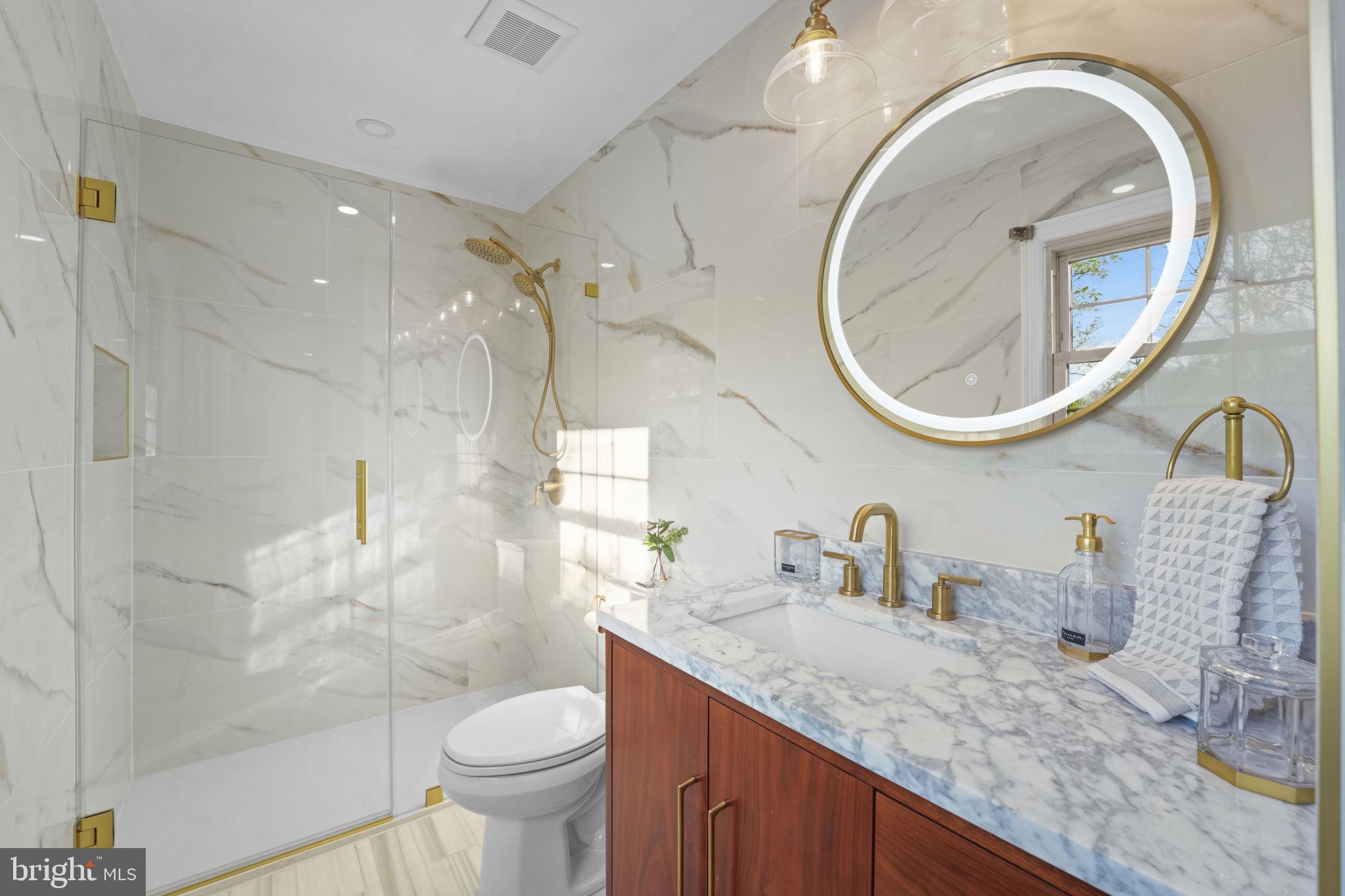 WILLOWRUN - Residential